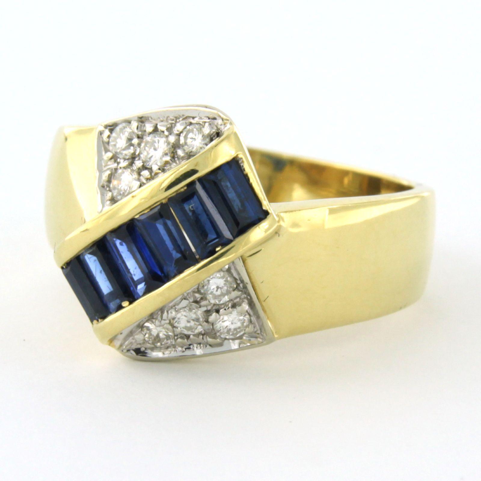 Taille brillant LEO PIZZO Bague en or bicolore 18 carats avec saphir et diamants en vente