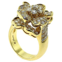 Leo Pizzo Signed Iconic Flower Pavé Diamond Ring Yellow Gold