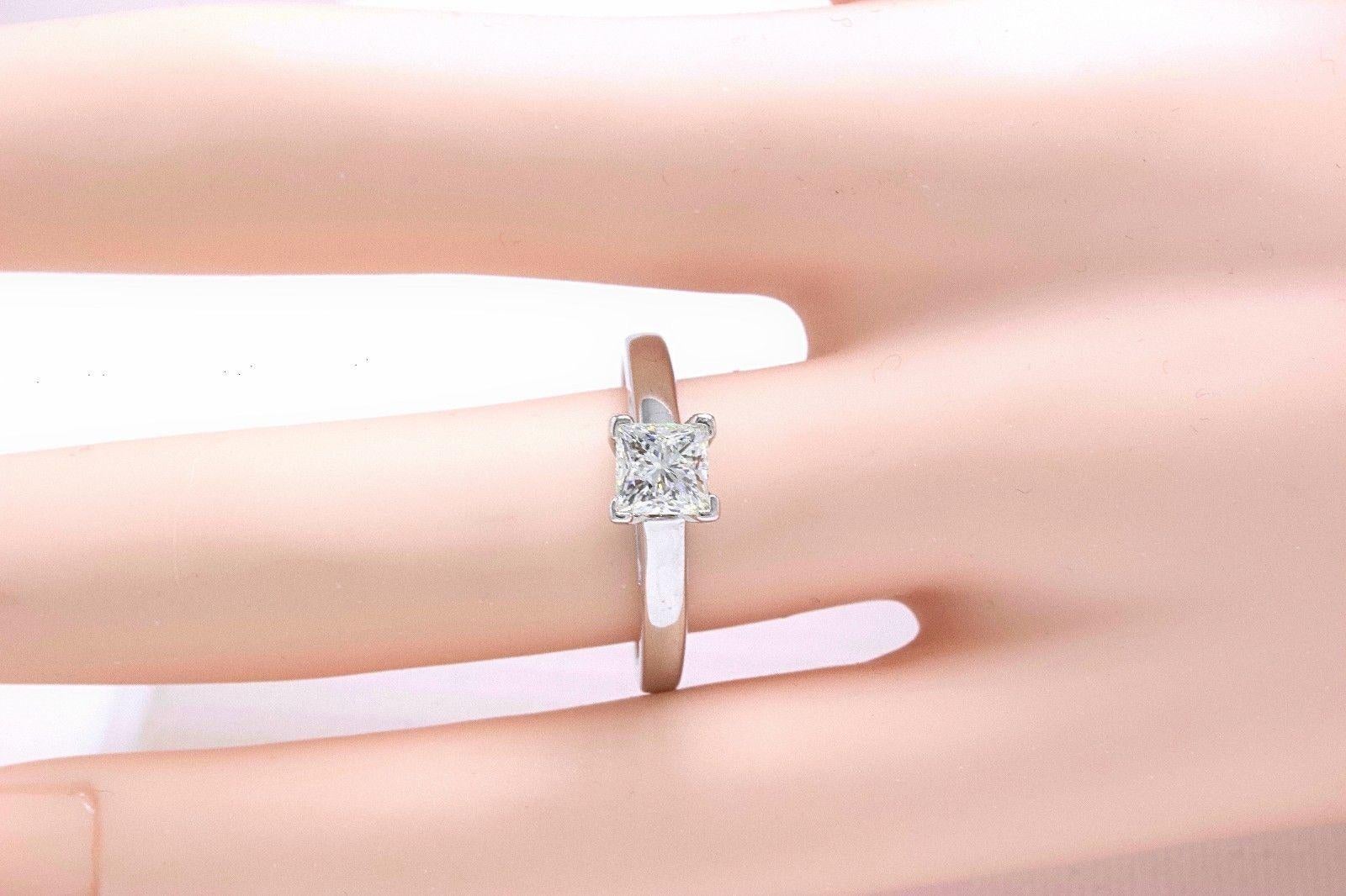 Verlobungsring mit Diamant im Prinzessinnenschliff 0,83 Karat I SI1 14k Weißgold im Angebot 5