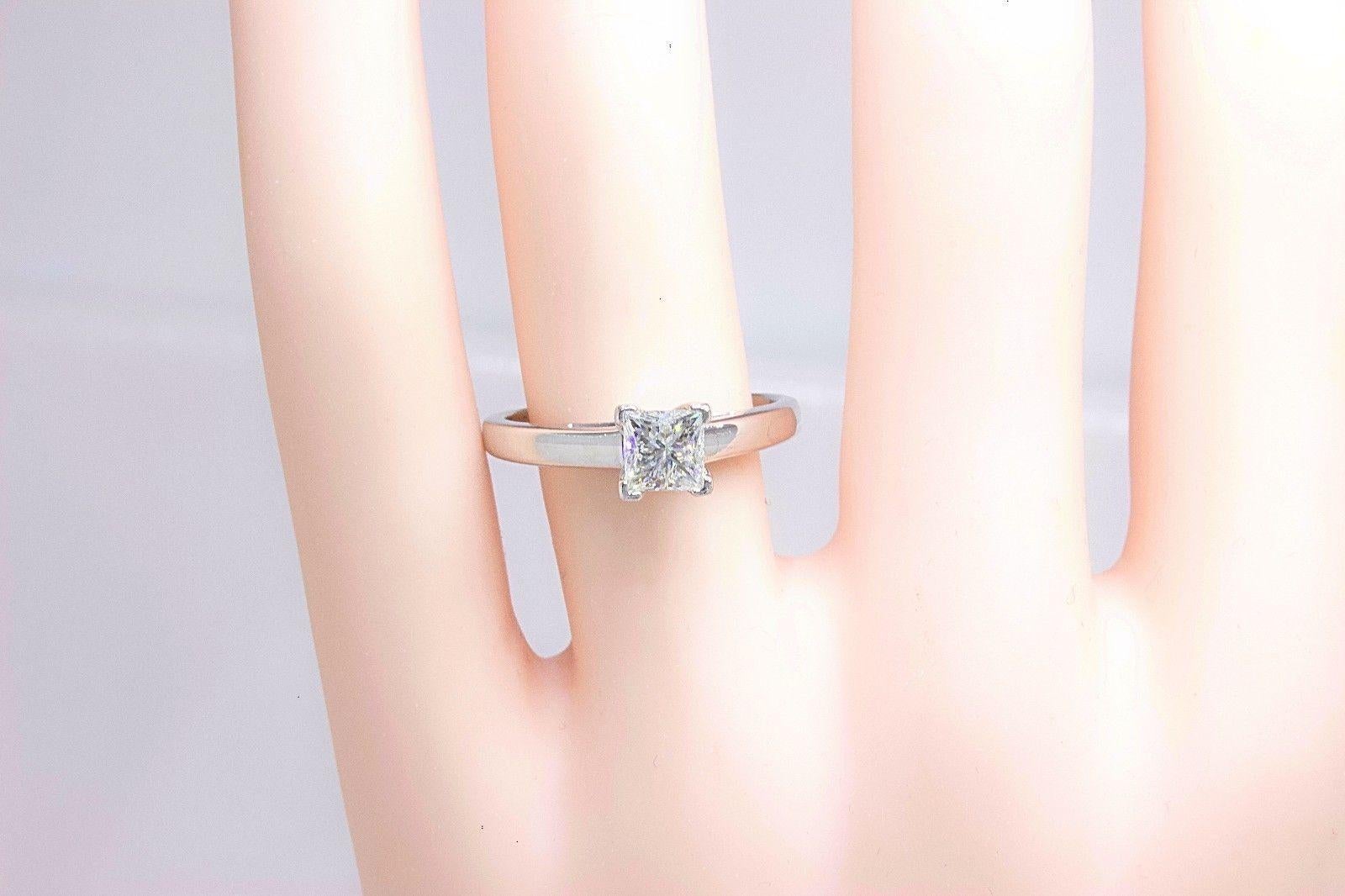 Verlobungsring mit Diamant im Prinzessinnenschliff 0,83 Karat I SI1 14k Weißgold im Angebot 4
