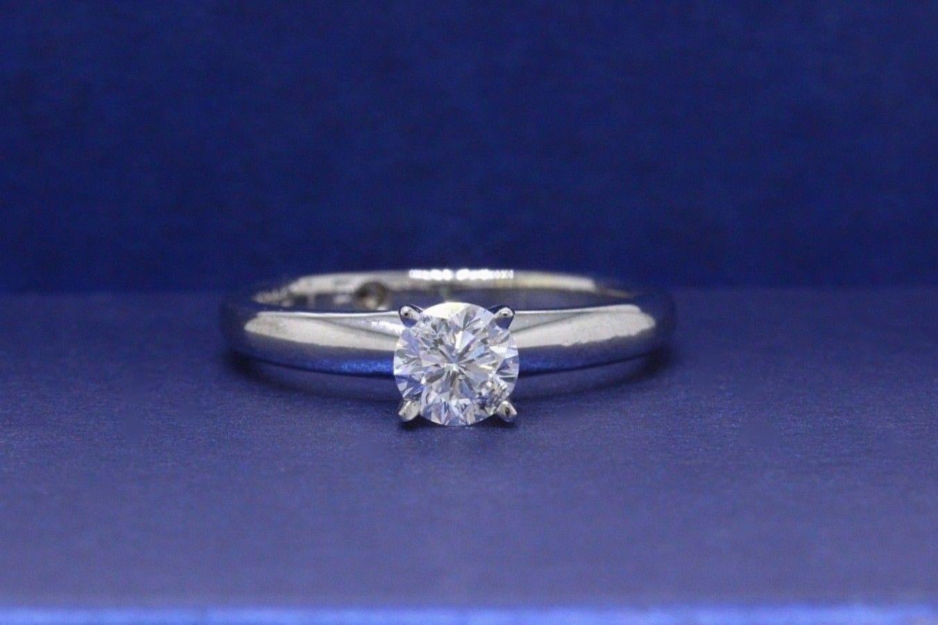 Leo Runder Diamant Solitär Ring 0,45 Karat E I1 14 Karat Weißgold im Angebot 3