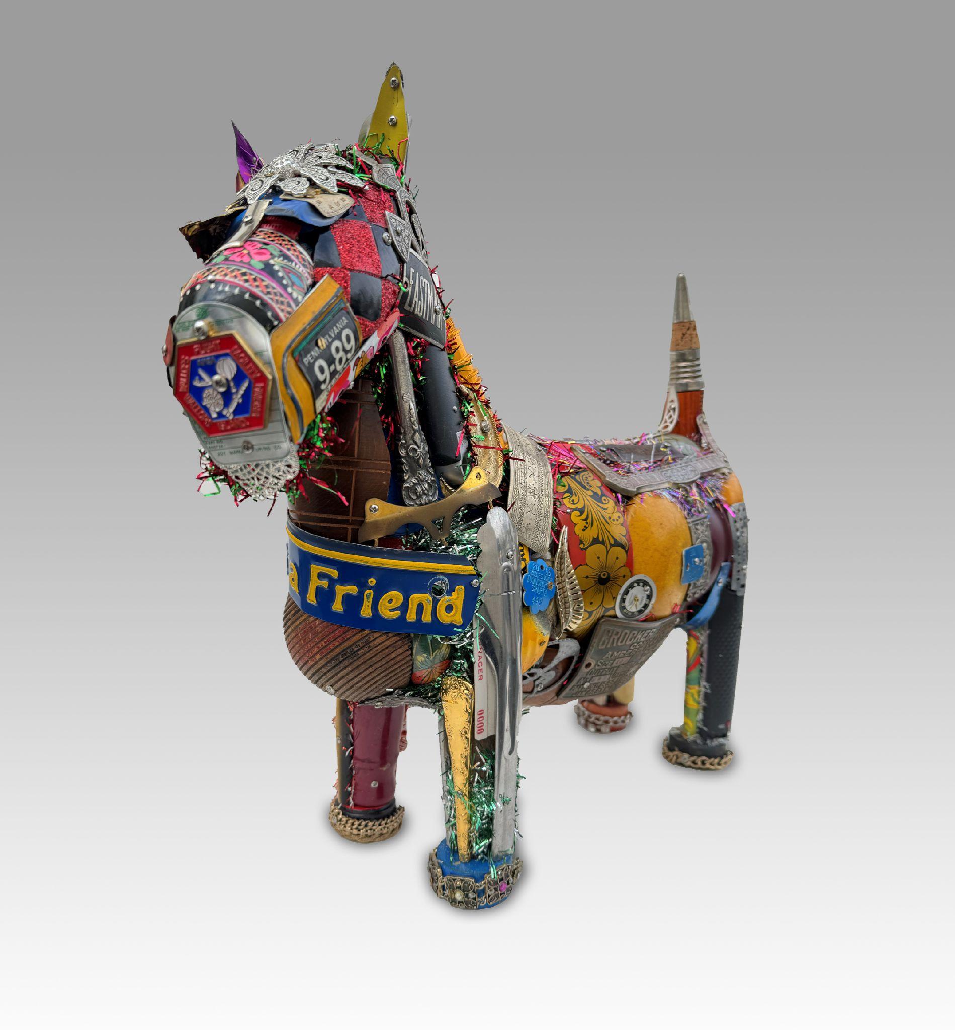 What kind of art does Leo Sewell create?