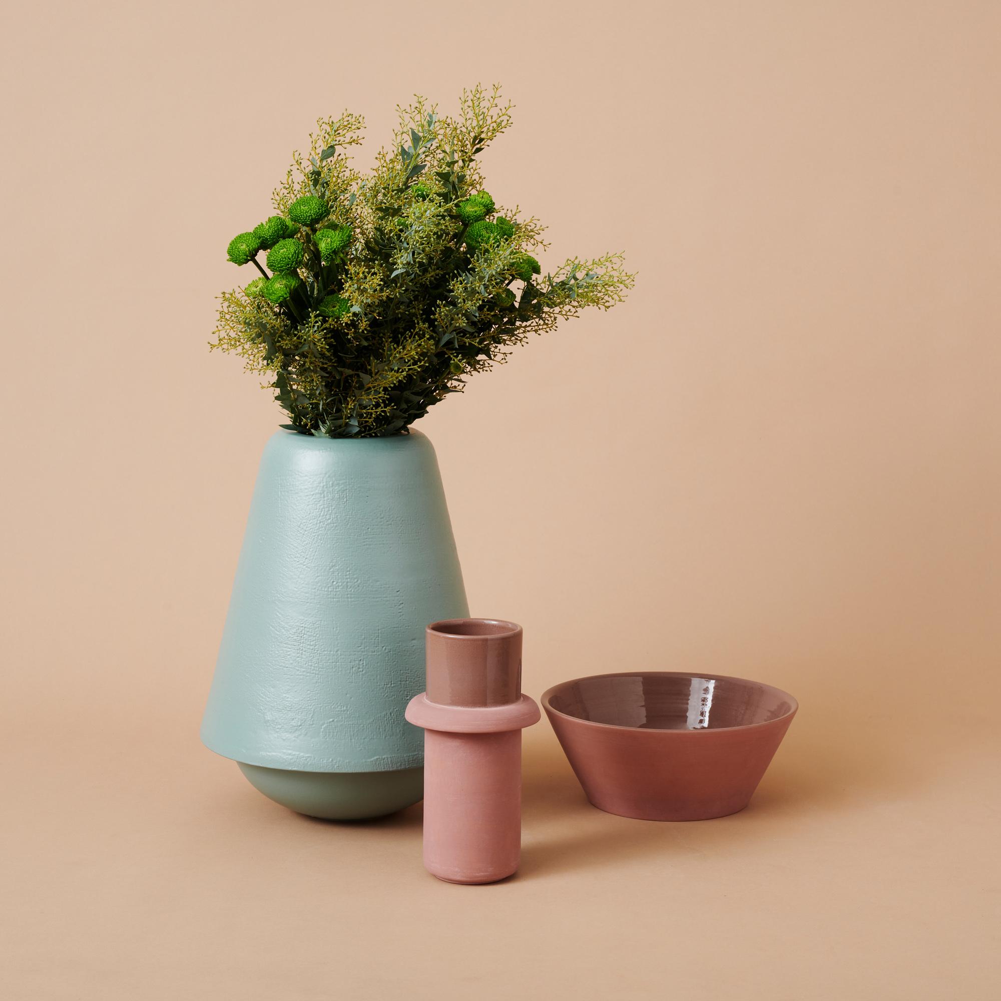 Designer: Jean-Christophe Clair, 2022
Manufacturer: Rometti

In the first collaboration with Umbrian-based Italian ceramic studio Rometti and its art director Jean-Christophe Clair, SP01 is launching a collection of mix-and-match ‘industrial