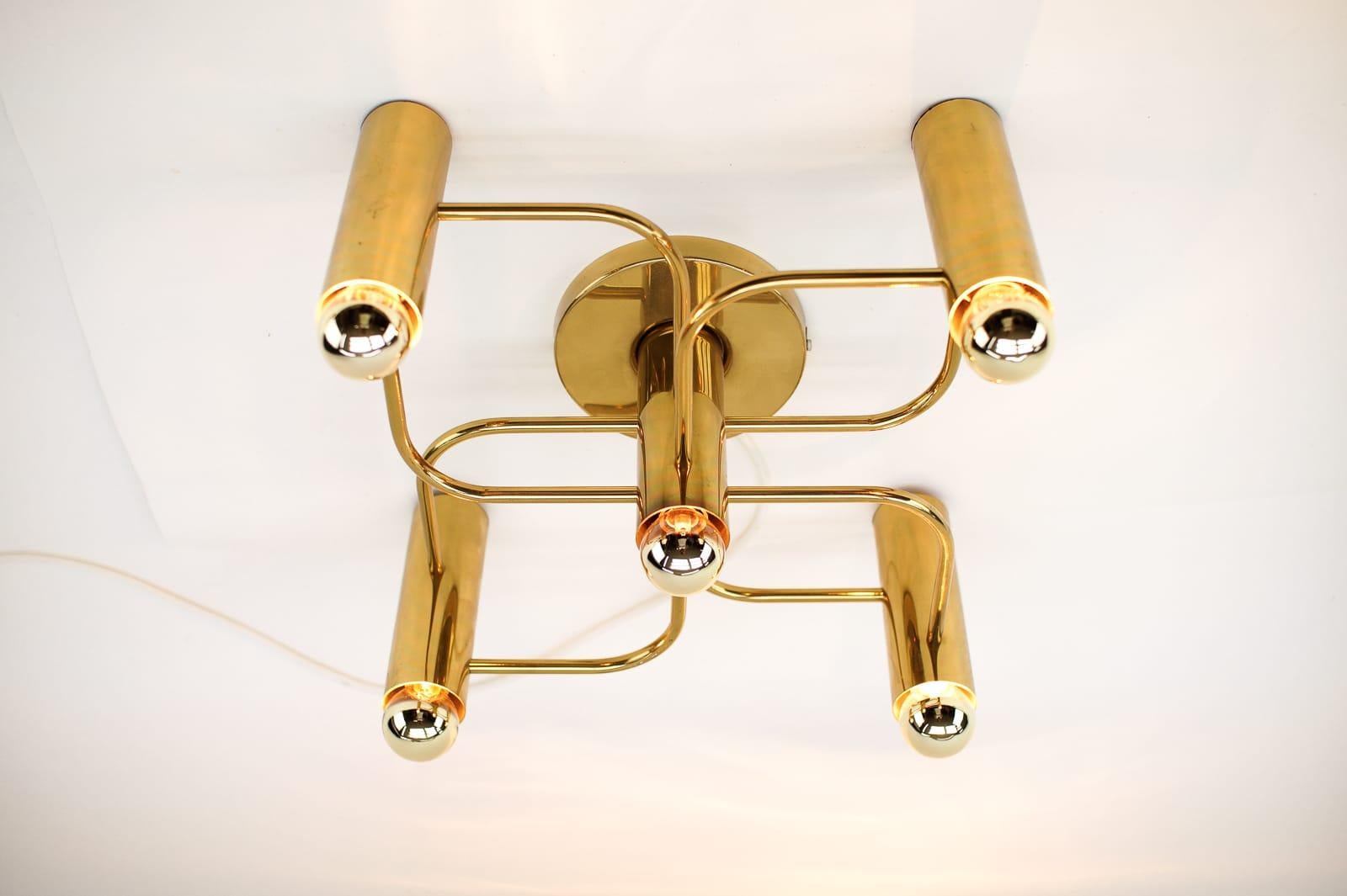 Leola Flush Mount Sciolari Light Fixture in Brass and Metal, Germany, 1970s In Good Condition In Nürnberg, Bayern