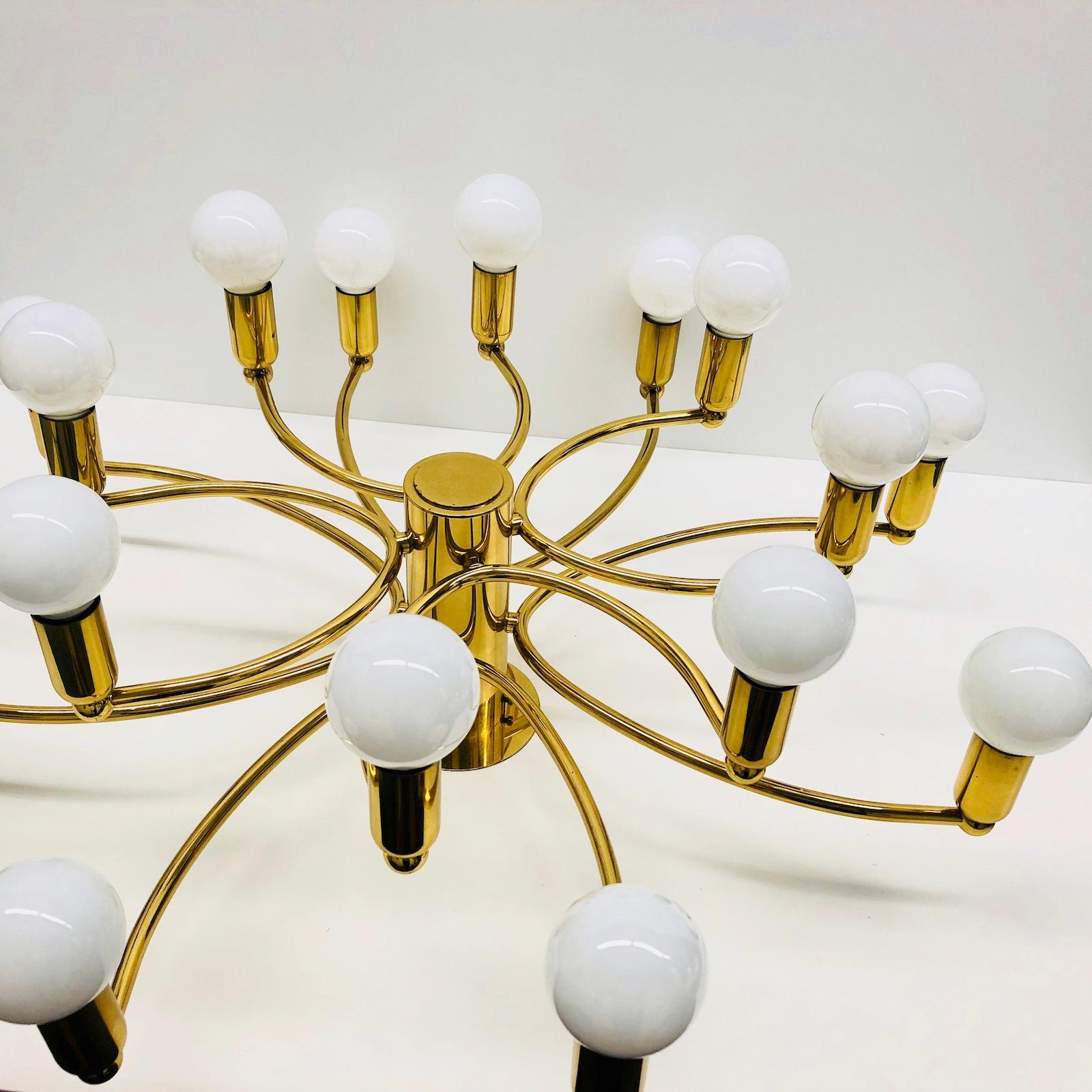 Leola Leuchten Modernist Sculptural Brass 16-Light Flush Mount, 1970s 1