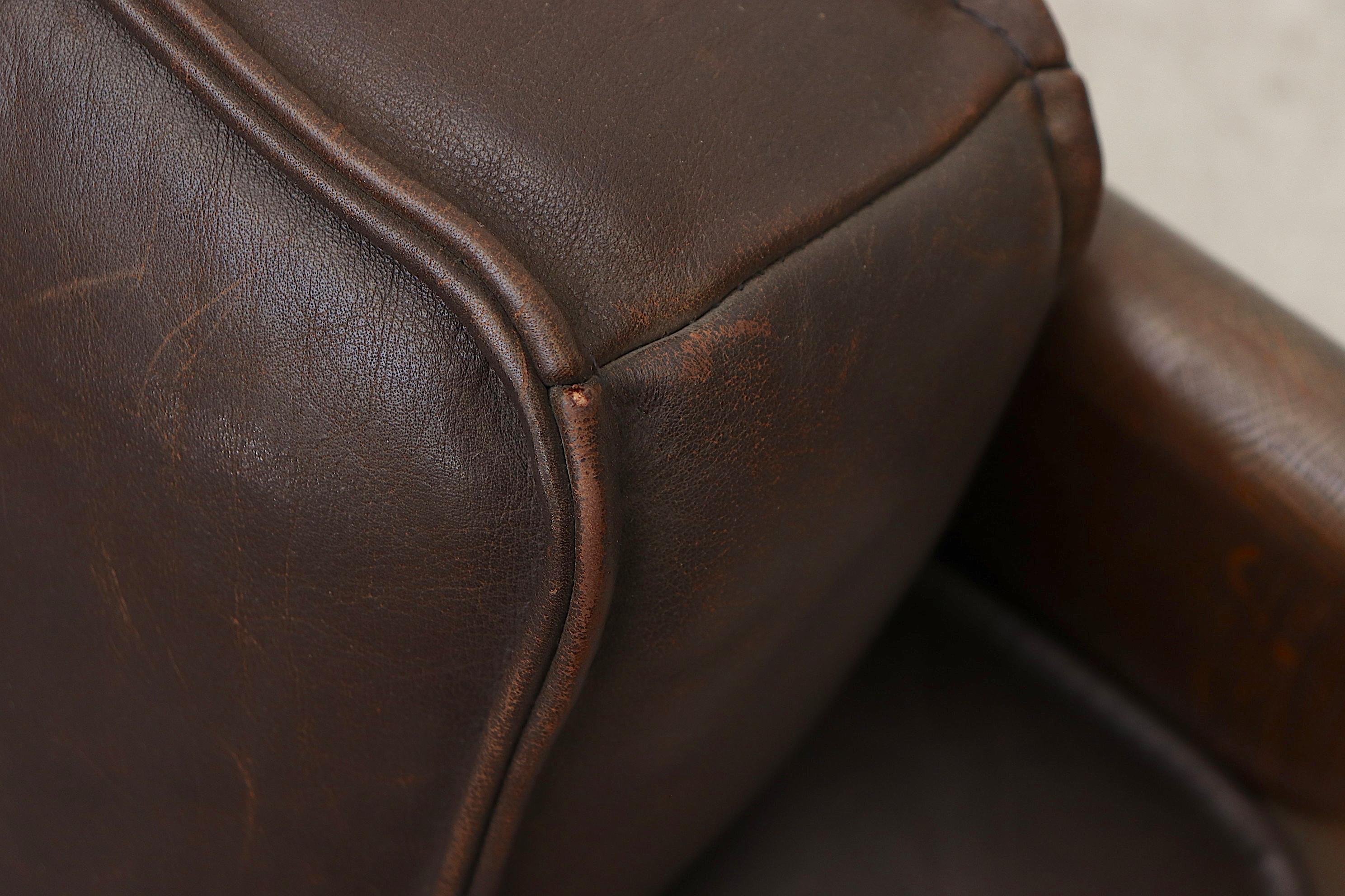 Leolux 3 Seater Leather and Oak Sofa 4