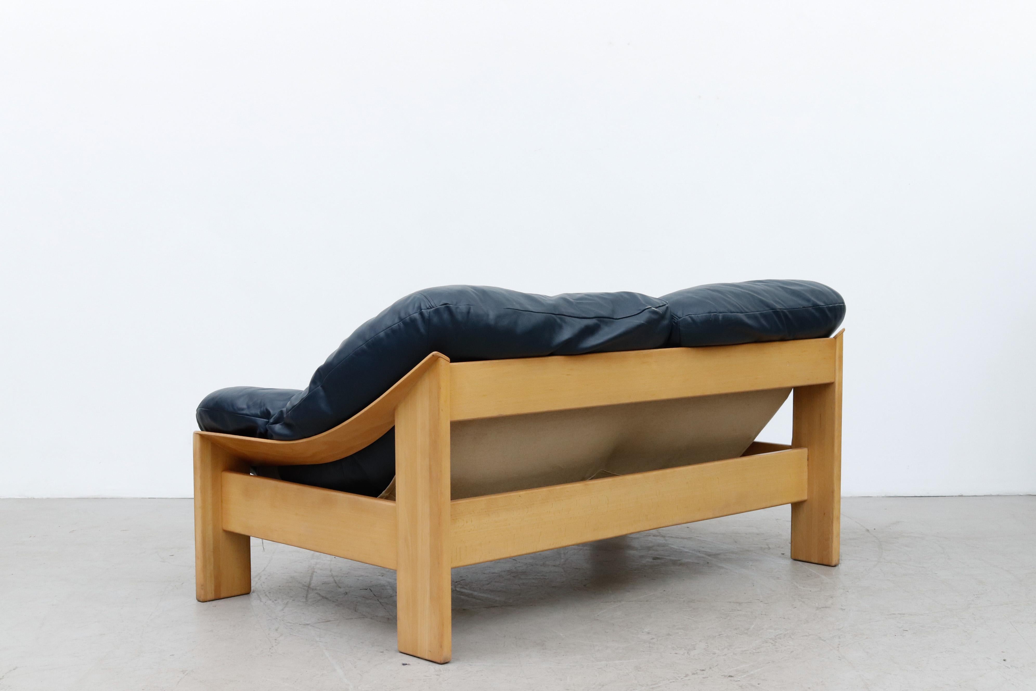 bucket couch