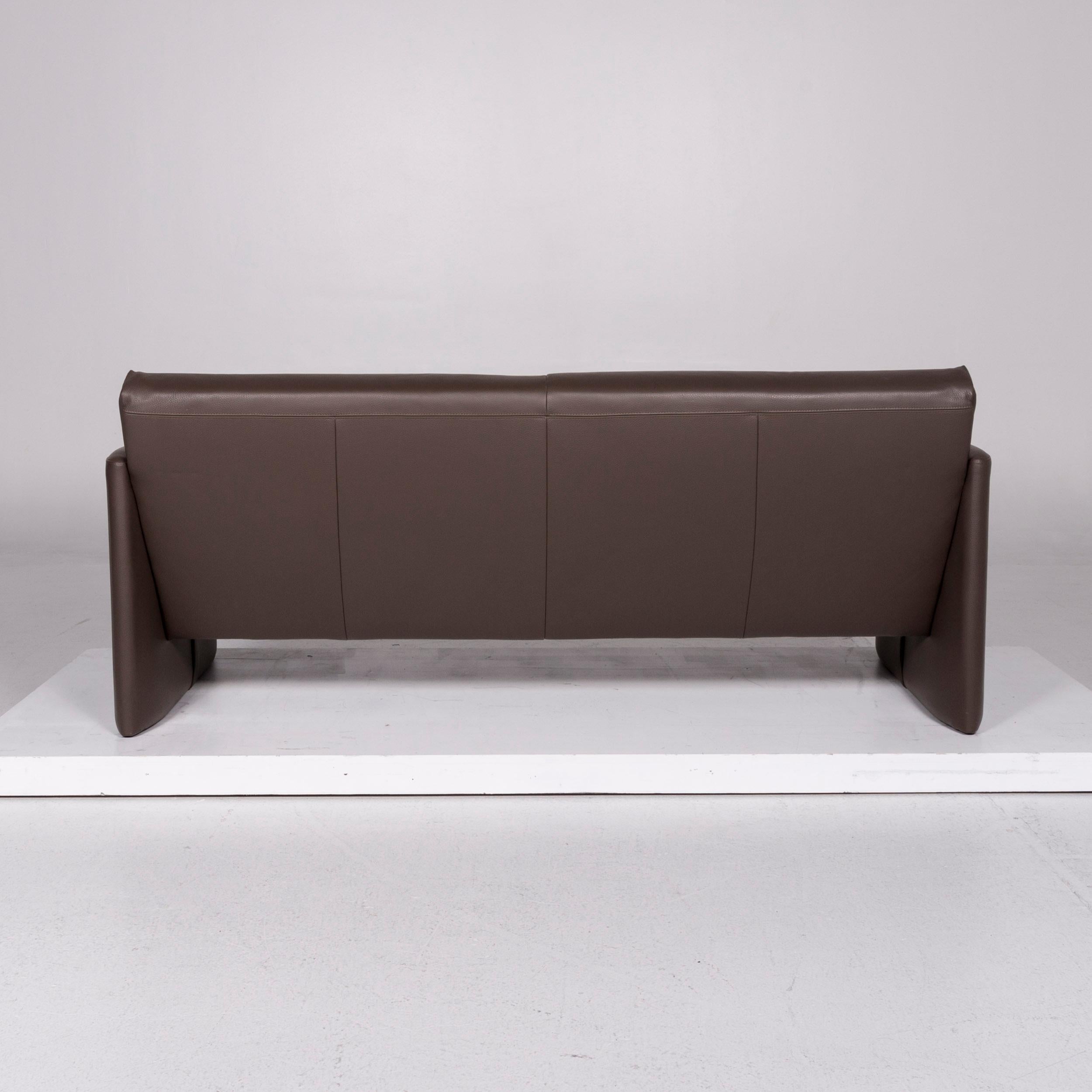 Leolux Boavista Leather Sofa Brown Three-Seat Couch For Sale 1