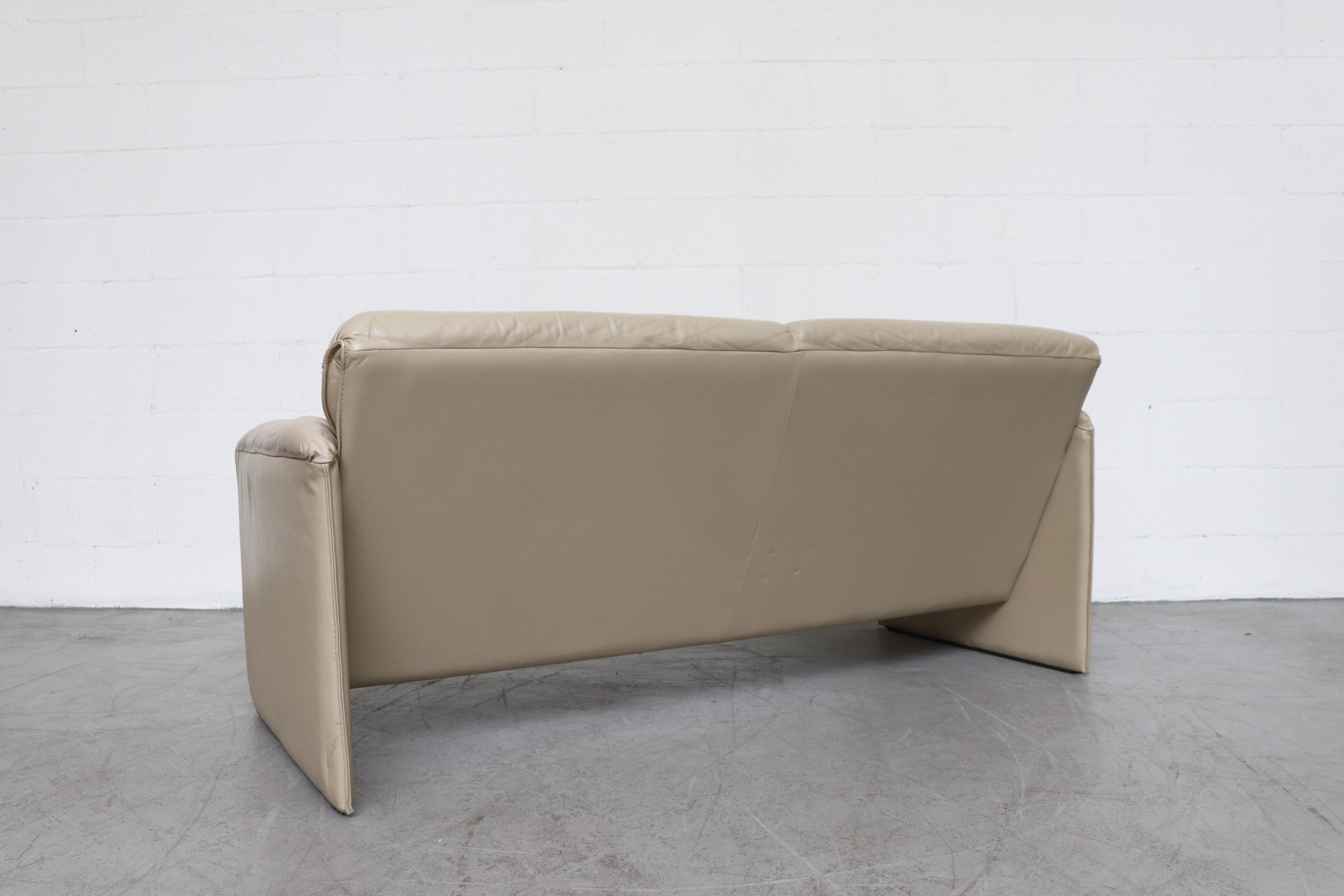 Mid-Century Modern Leolux Bone Leather 'Bora Bora' Sofa