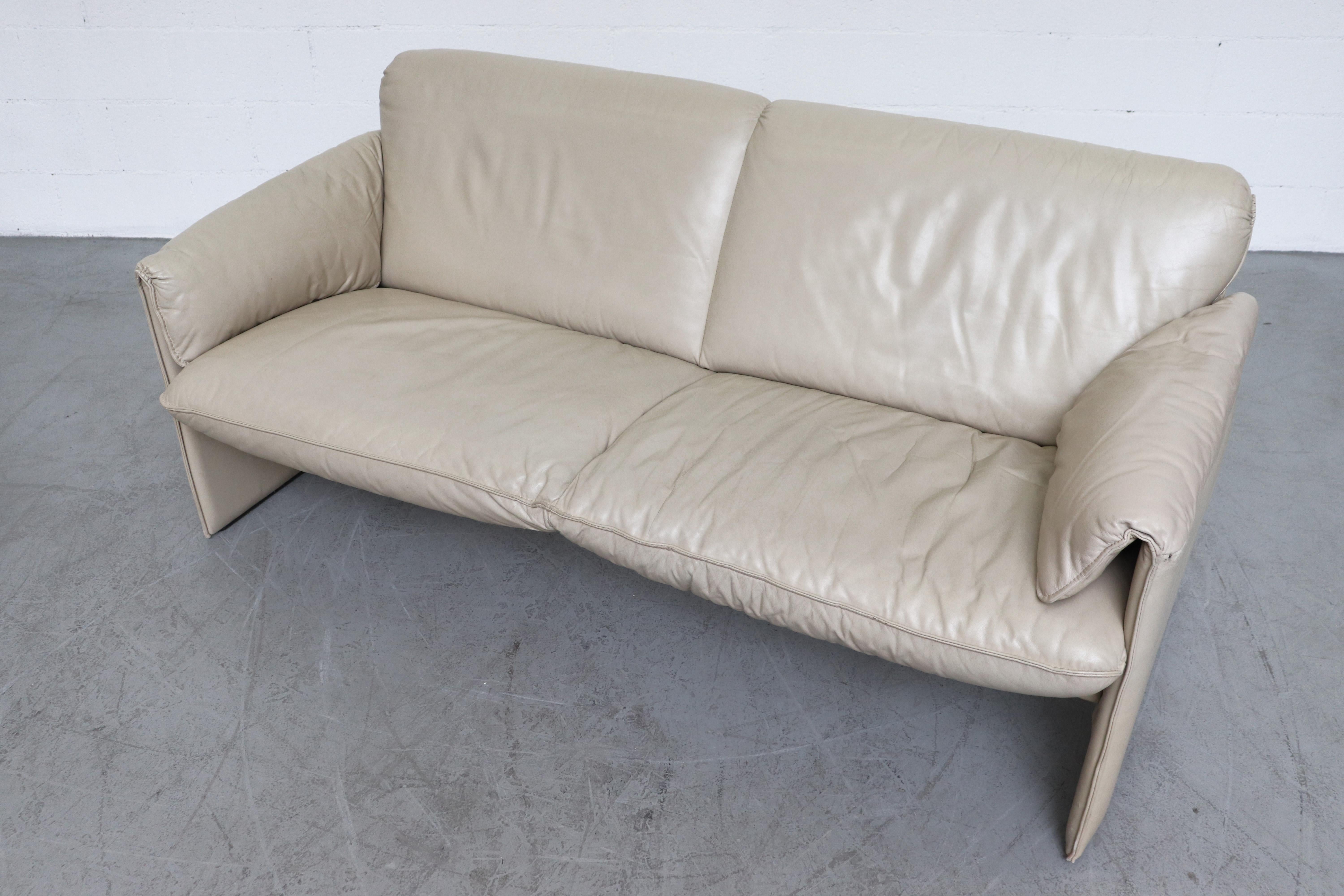 Leolux Bone Leather 'Bora Bora' Sofa In Good Condition In Los Angeles, CA