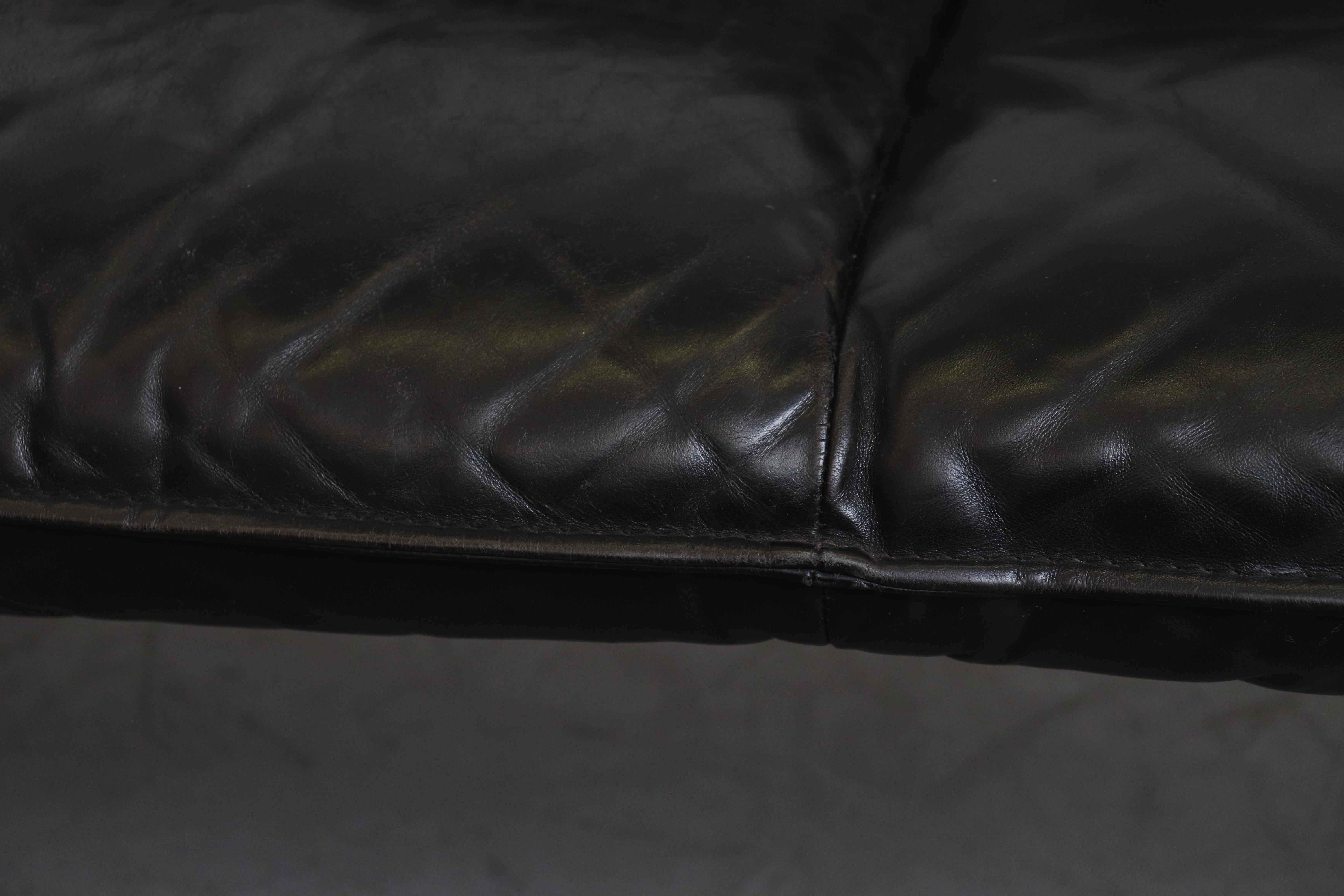 Leolux 'Bora Bora' Black Leather Loveseat 3