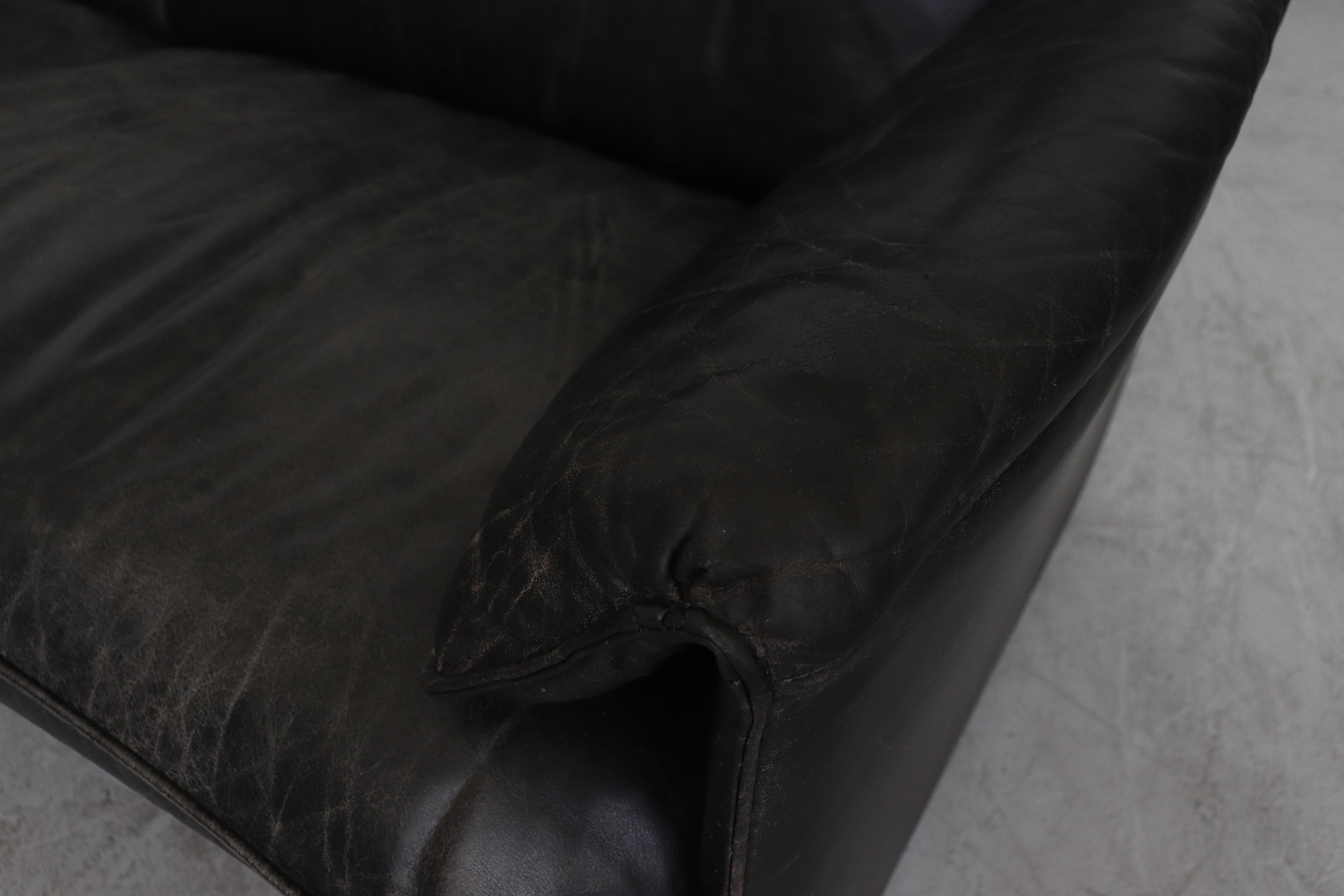 Leolux 'Bora Bora' Black Leather Sofa In Good Condition In Los Angeles, CA