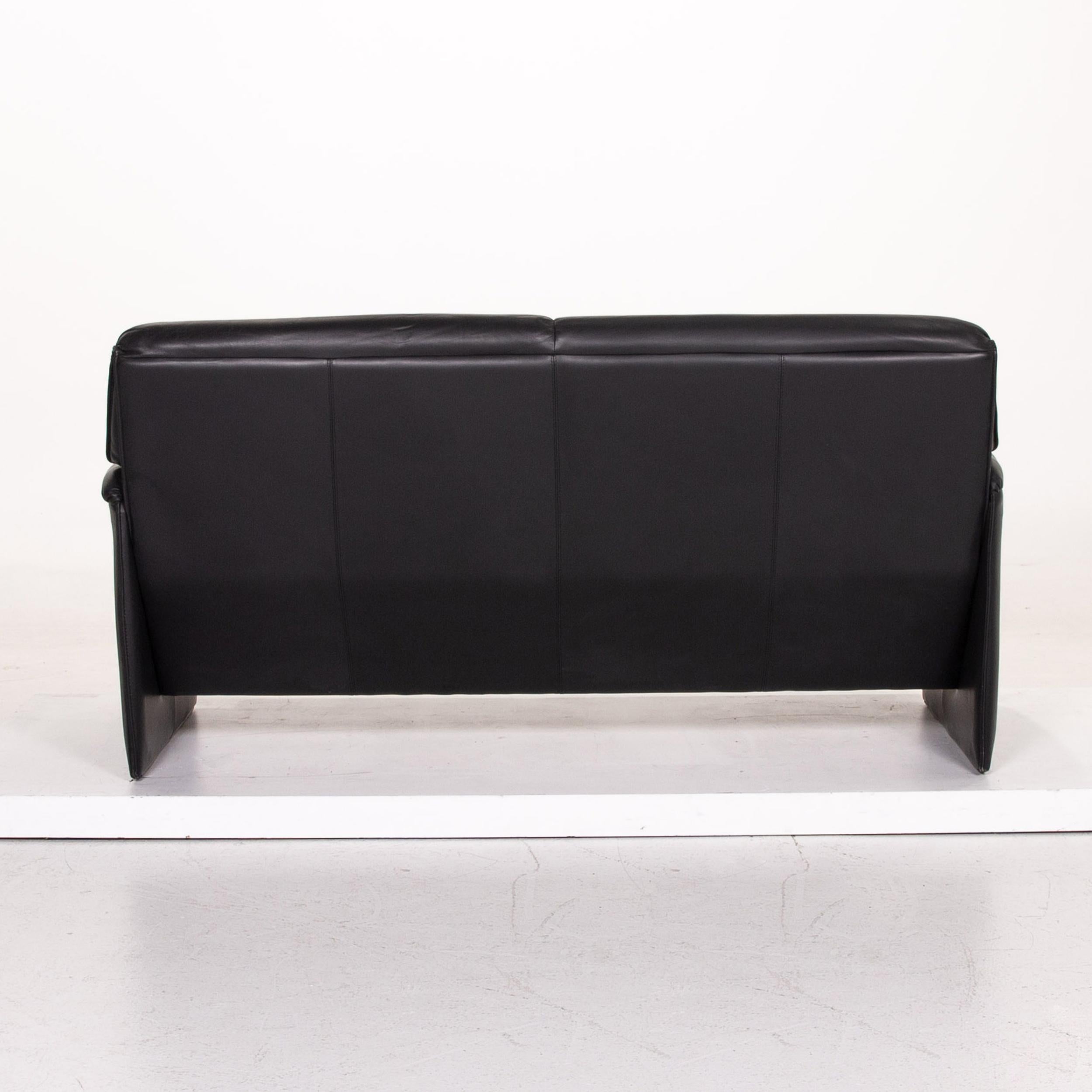 Leolux Bora Leather Sofa Black Two-Seat Couch For Sale 2