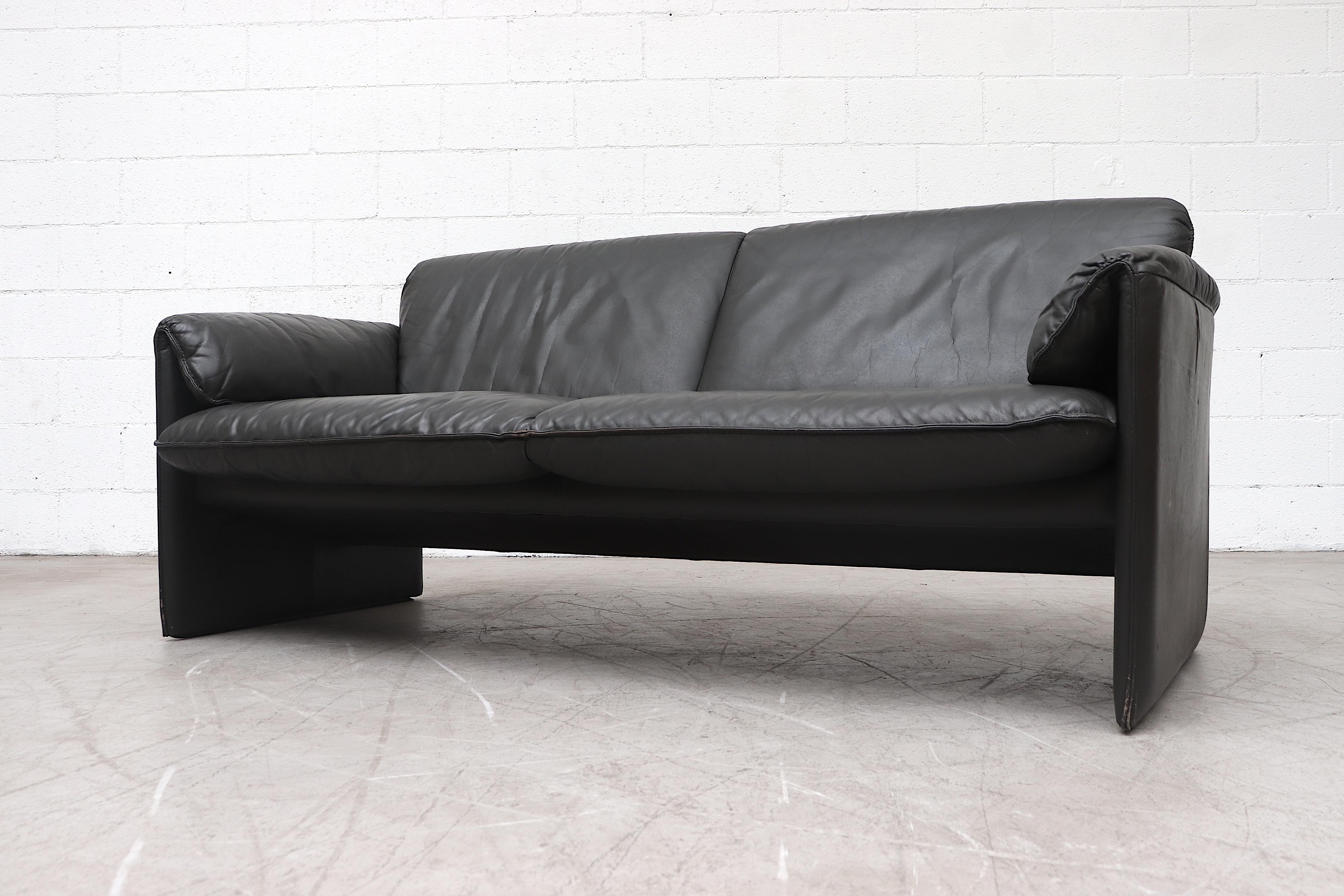 Late 20th Century Leolux Charcoal Leather 'Bora Bora' Sofa