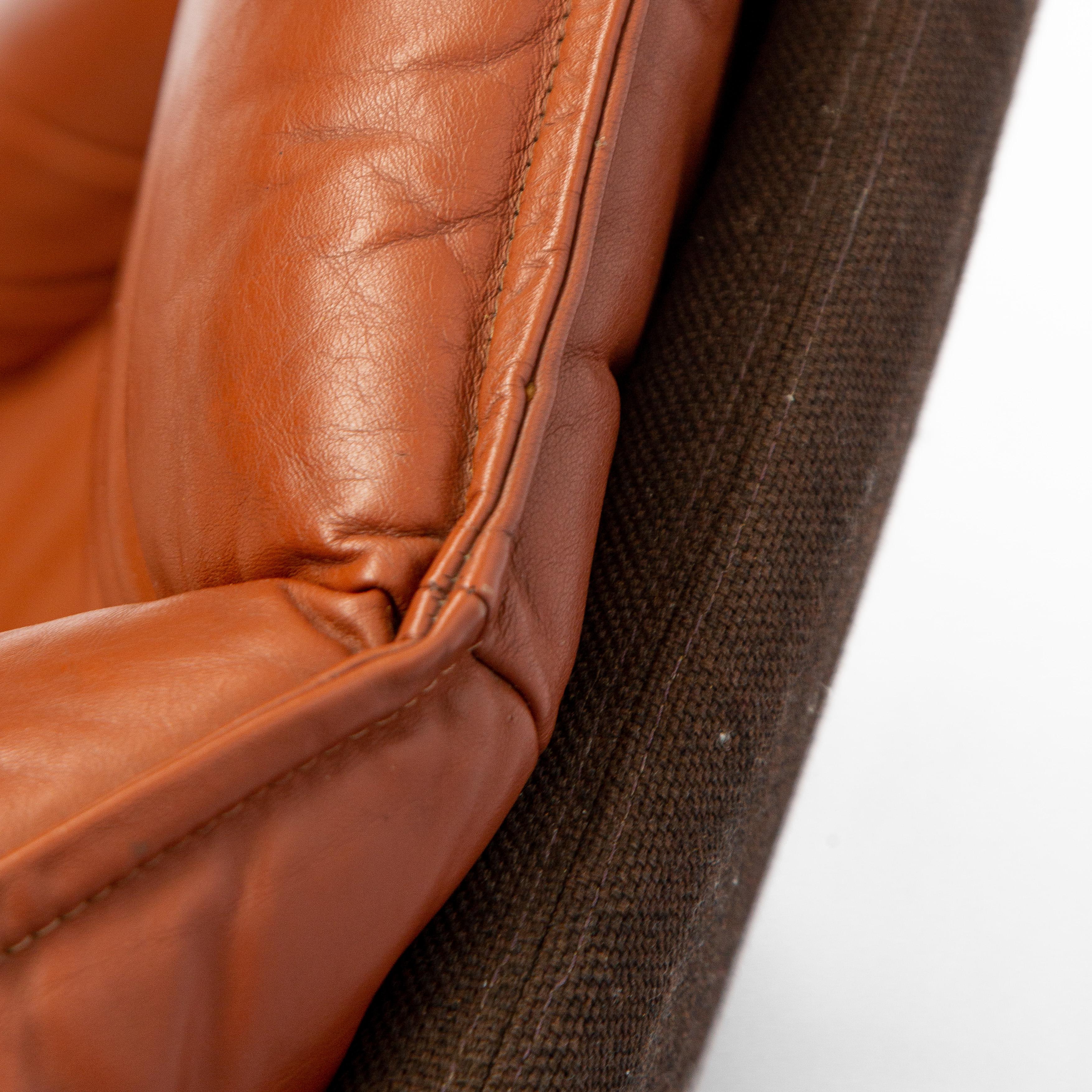 Cognac Leolux Leather And Wood Lounge Chair, Dutch Modern, 1970s 5