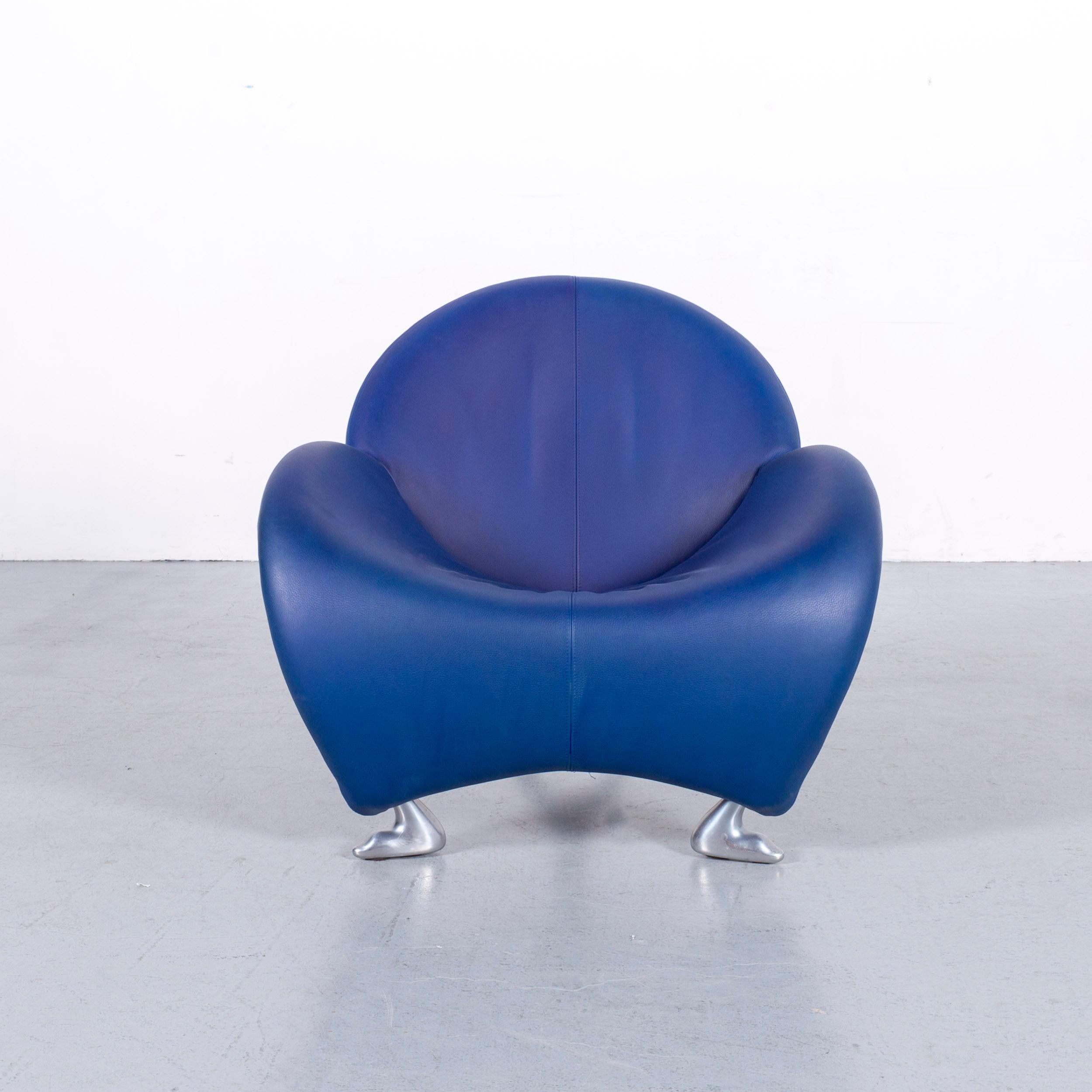 We bring to you an Leolux Echnato leather armchair blue one-seat.
































      