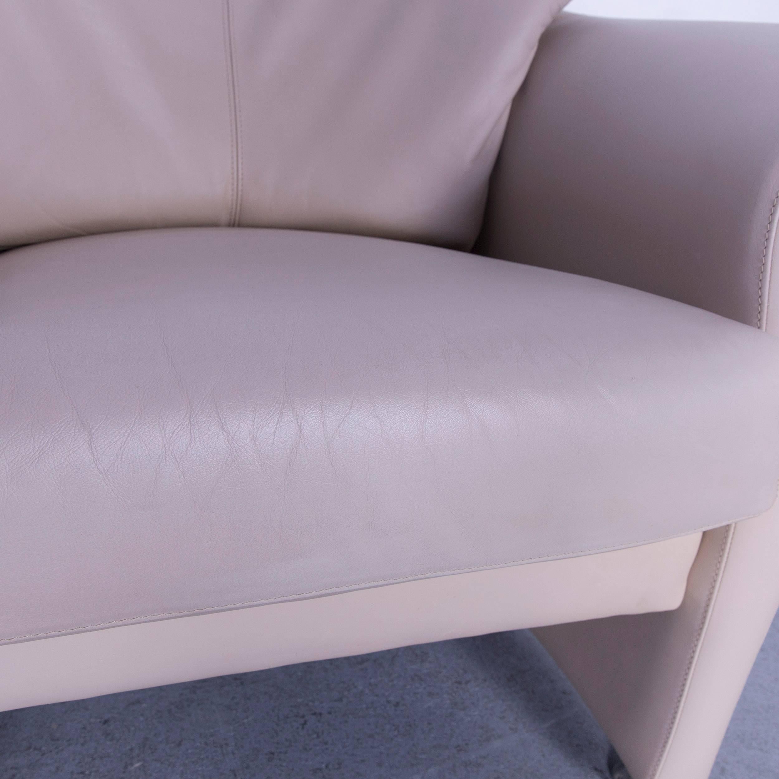 Leolux Leather Armchair Grey Beige One-Seat In Good Condition In Cologne, DE