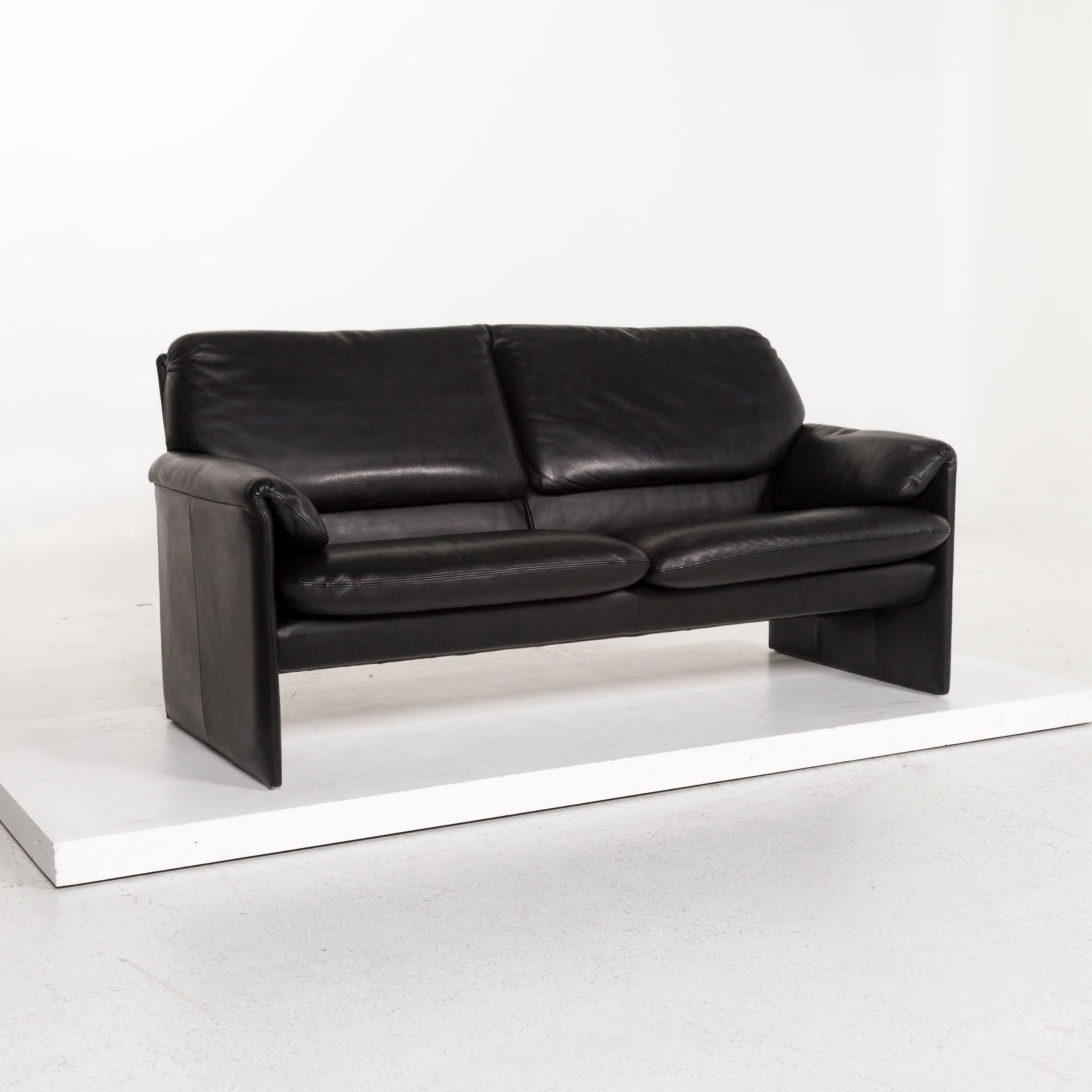 Contemporary Leolux Leather Sofa Black Two-Seat Couch For Sale