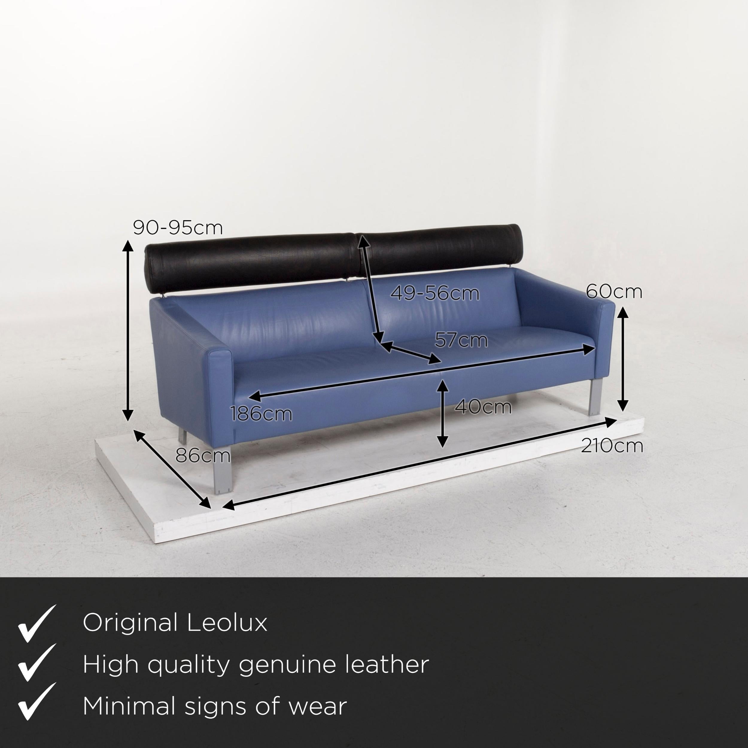 We present to you a Leolux leather sofa set blue 1 three-seat 1 two-seat couch.
   
 

 Product measurements in centimeters:
 

Depth 86
Width 210
Height 90
Seat height 40
Rest height 60
Seat depth 57
Seat width 186
Back height 49.
  