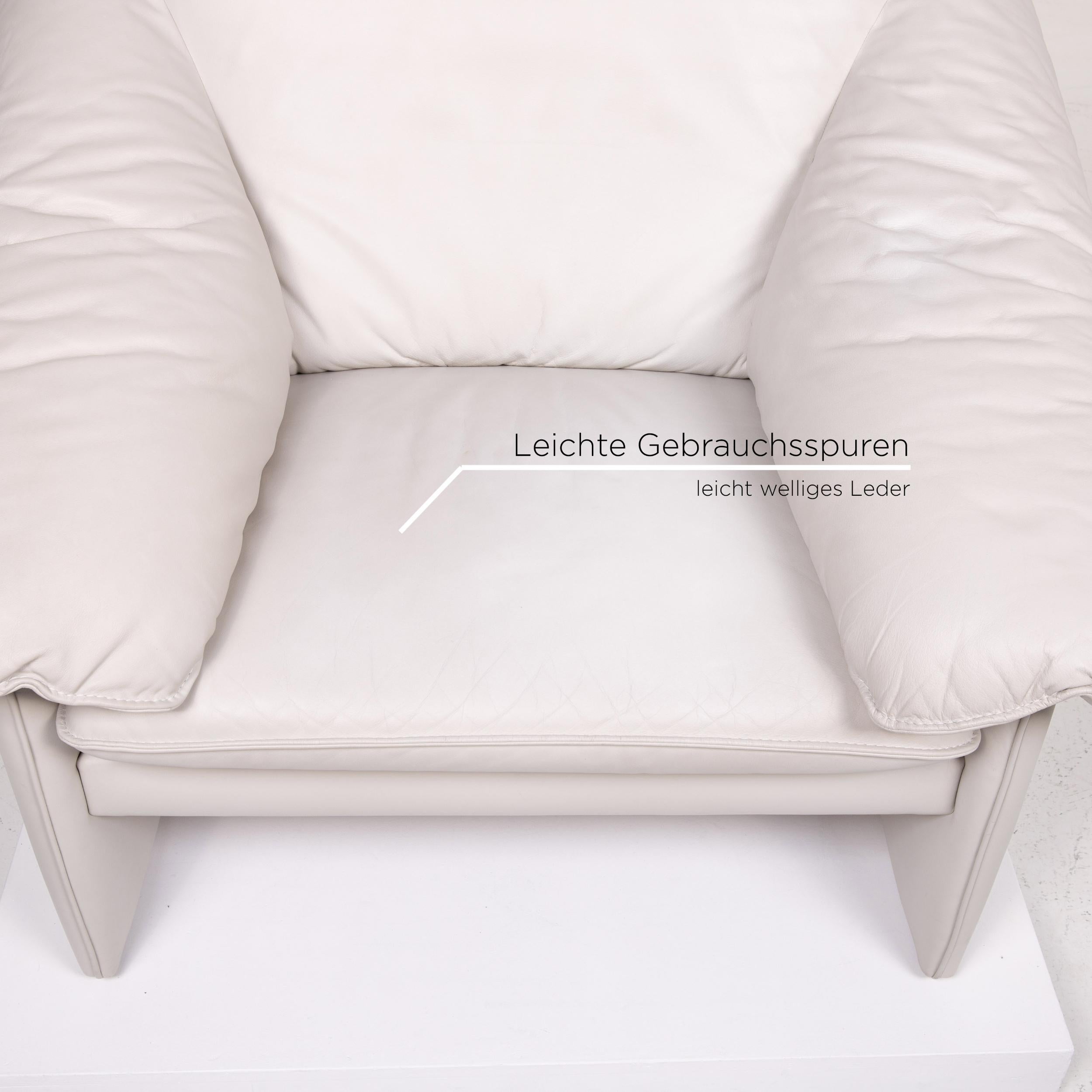 Modern Leolux Mellow-Mink Leather Armchair Gray For Sale