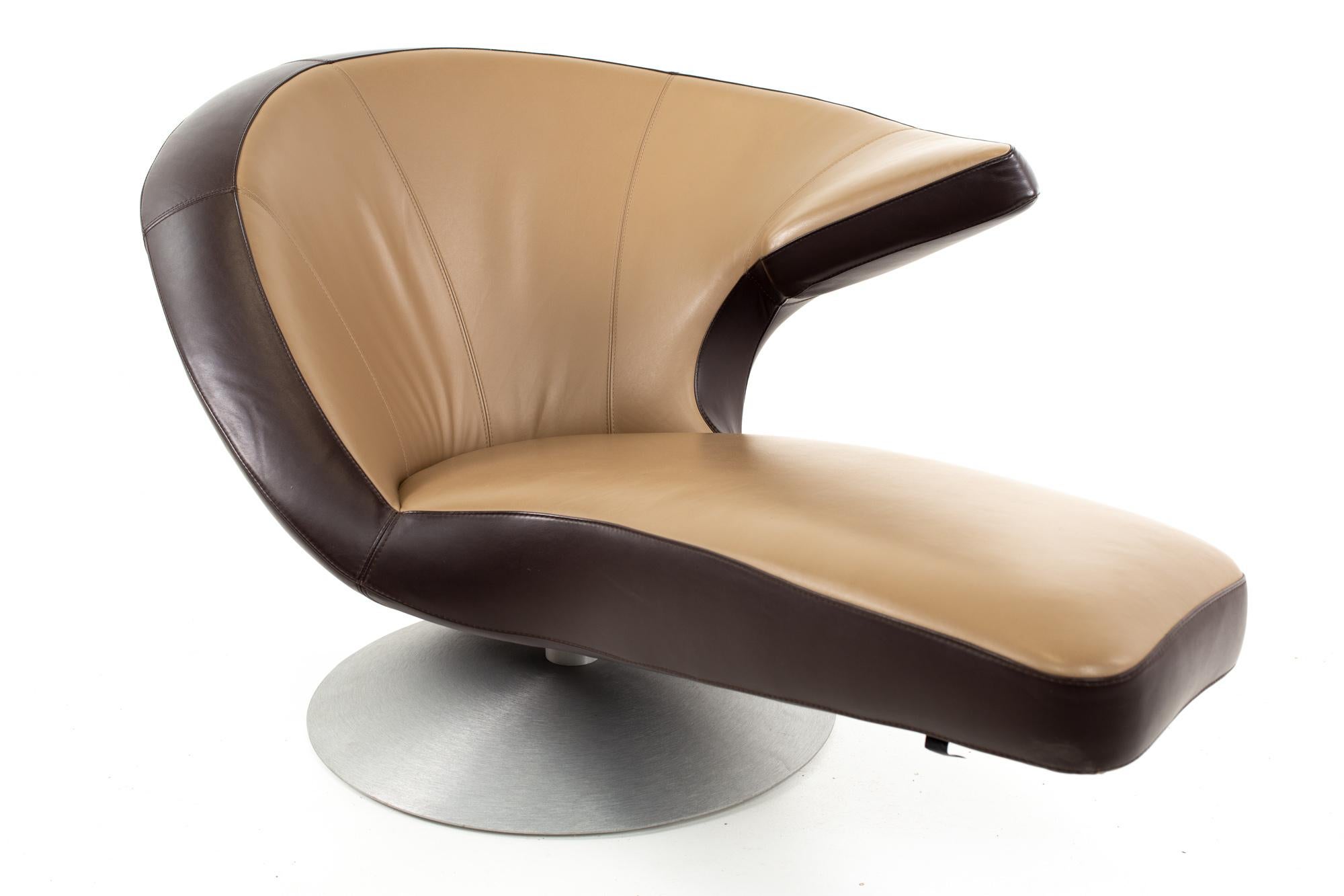 Leolux Leather Swivel Chaise Lounge Chairs, Pair 4