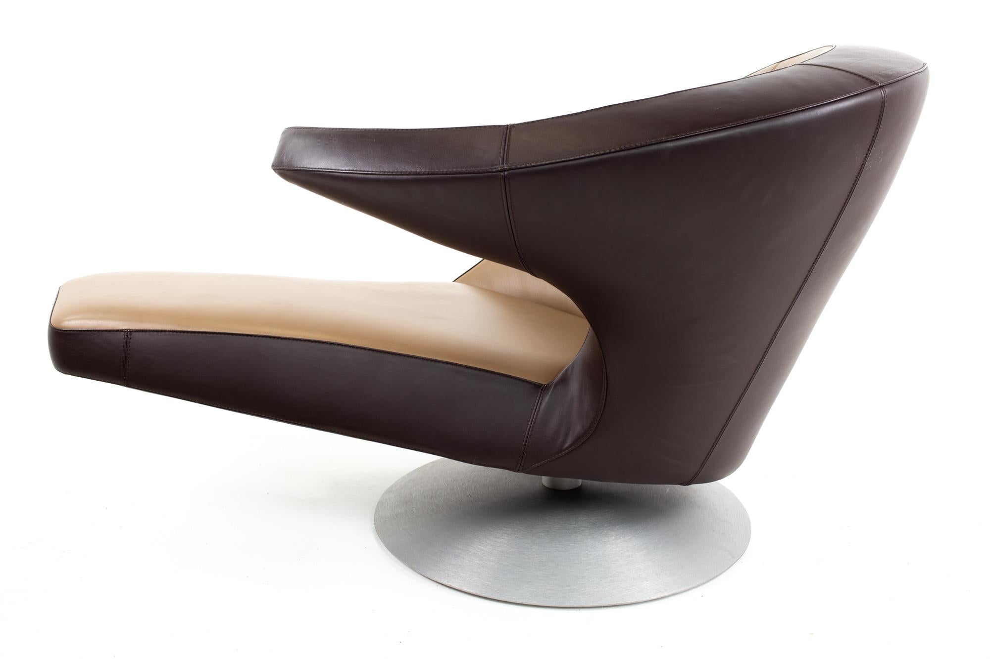 Leolux Leather Swivel Chaise Lounge Chairs, Pair 1