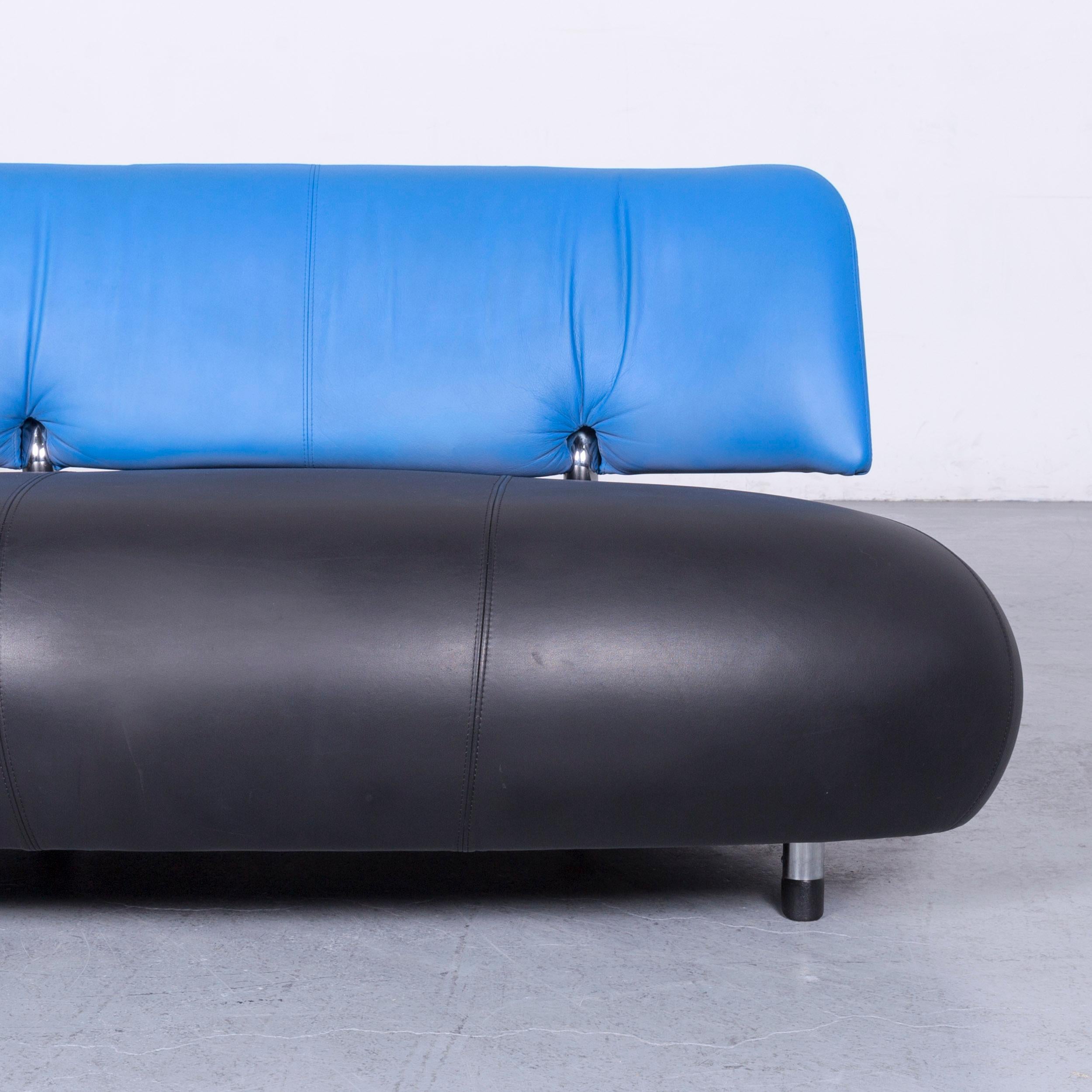 Leolux Pallone Designer Sofa Black Blue Two-Seat Modern Couch In Good Condition In Cologne, DE