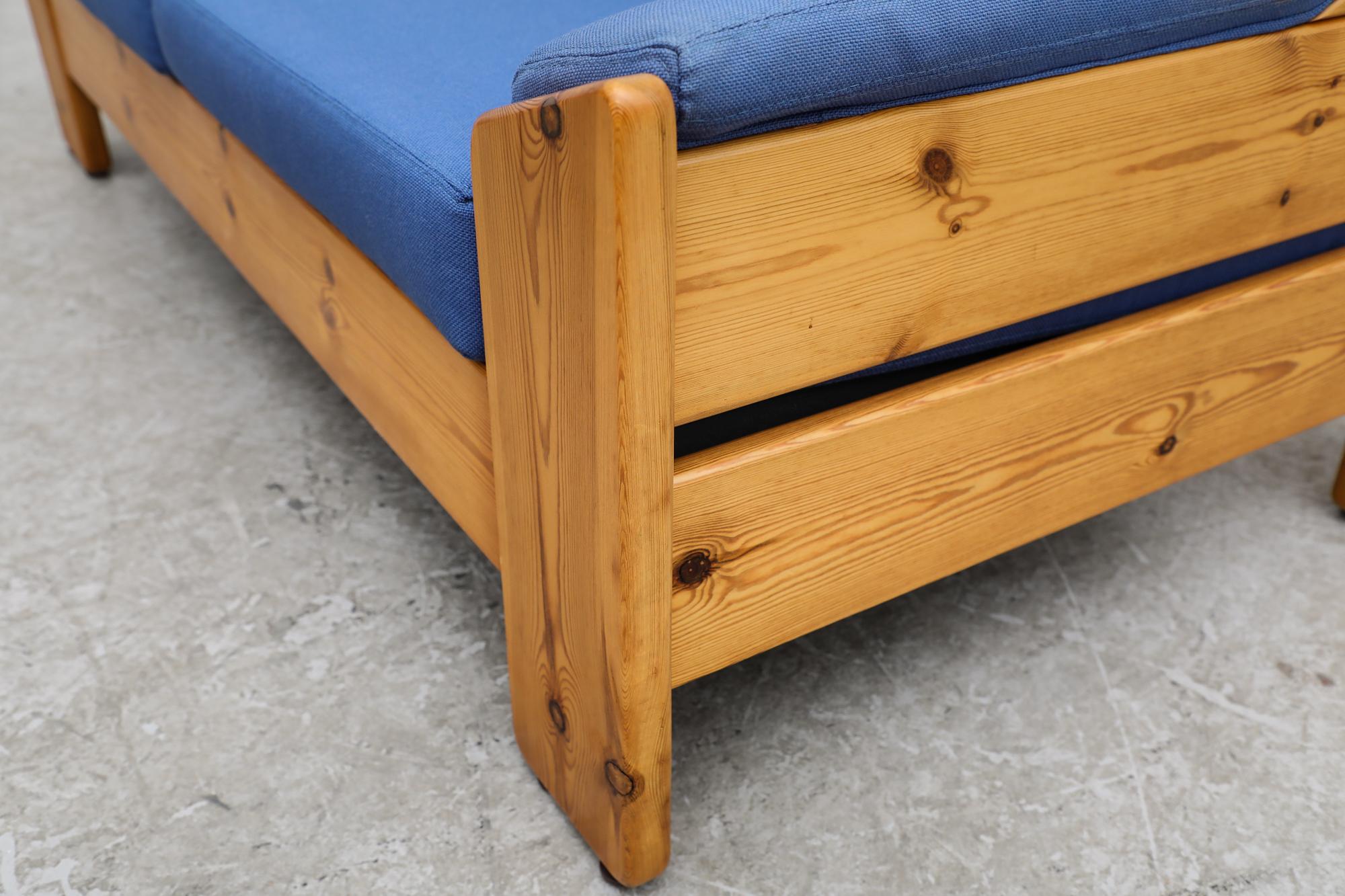 Leolux Pine Loveseat with Original Blue Cushions 8