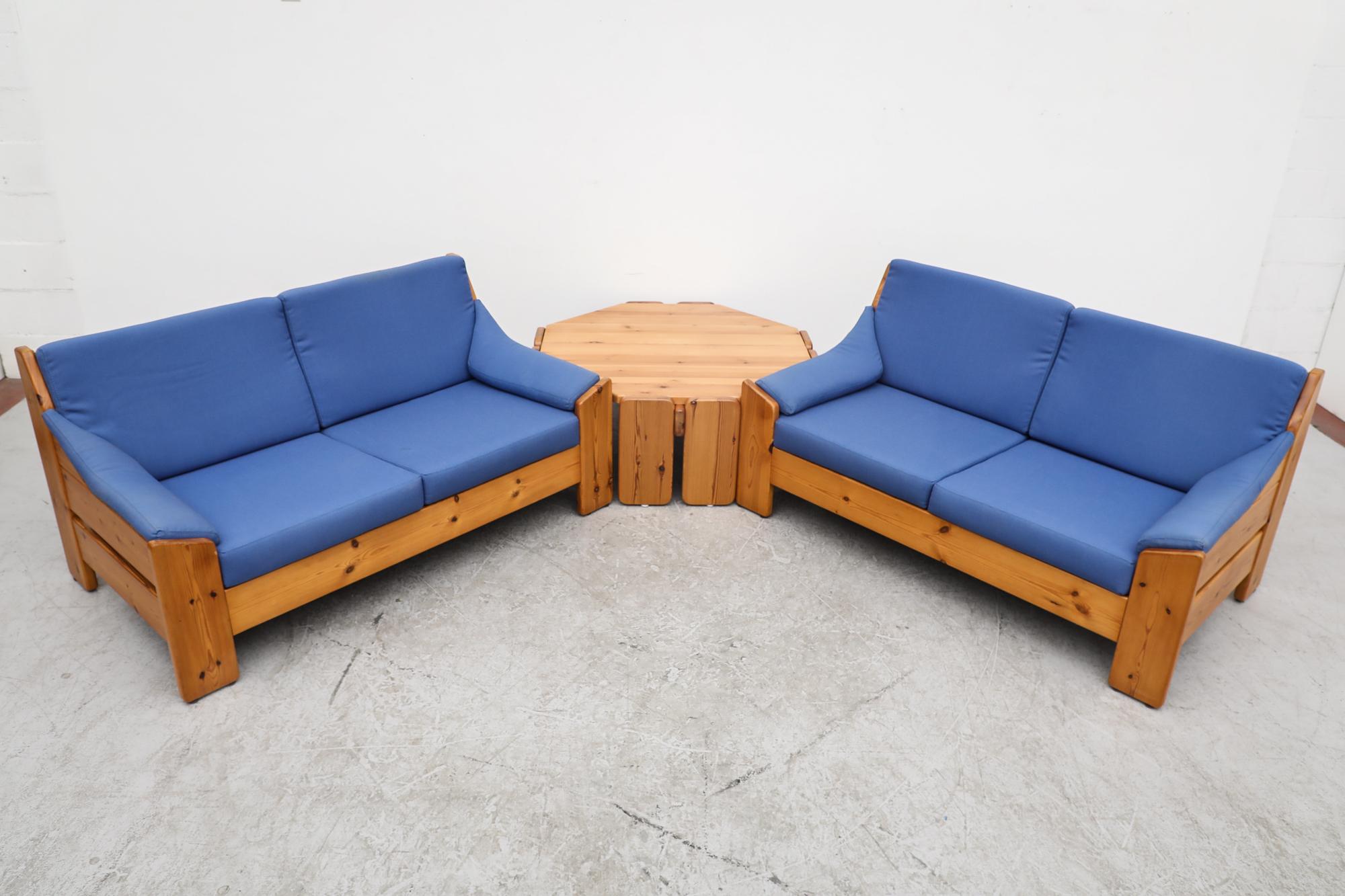 Leolux Pine Loveseat with Original Blue Cushions 2