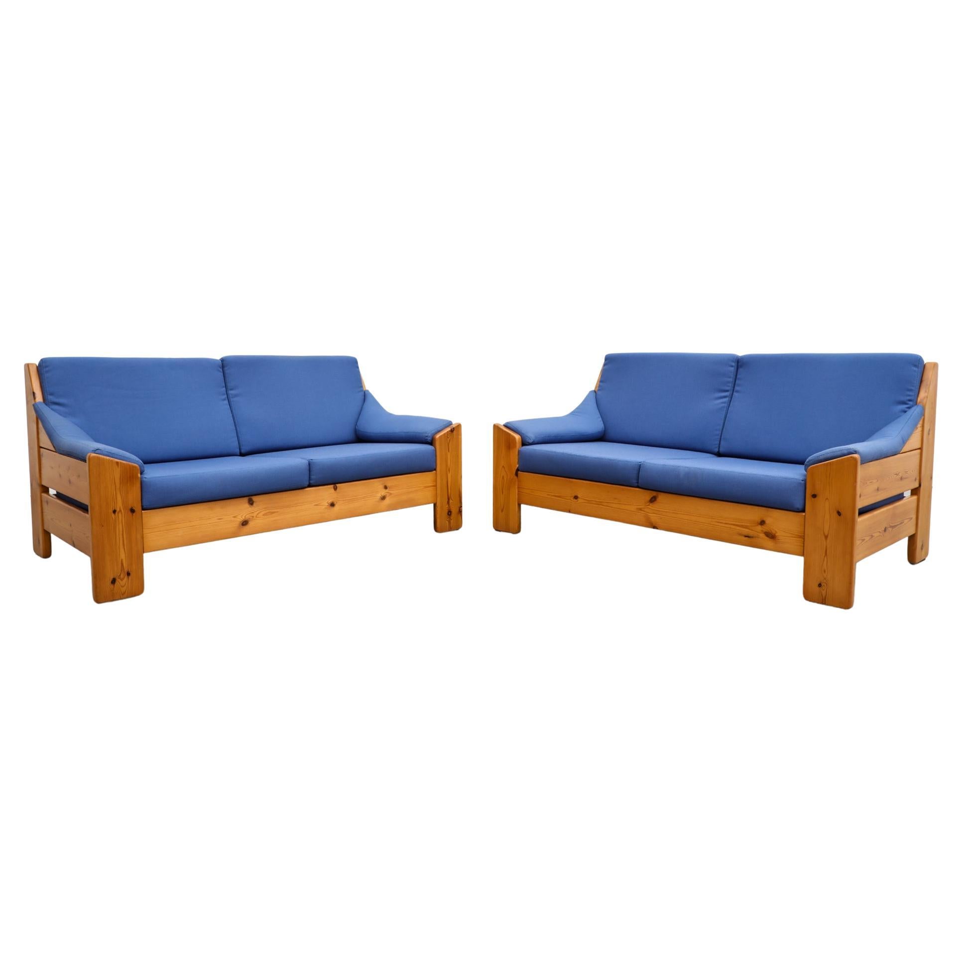 Leolux Pine Loveseat with Original Blue Cushions