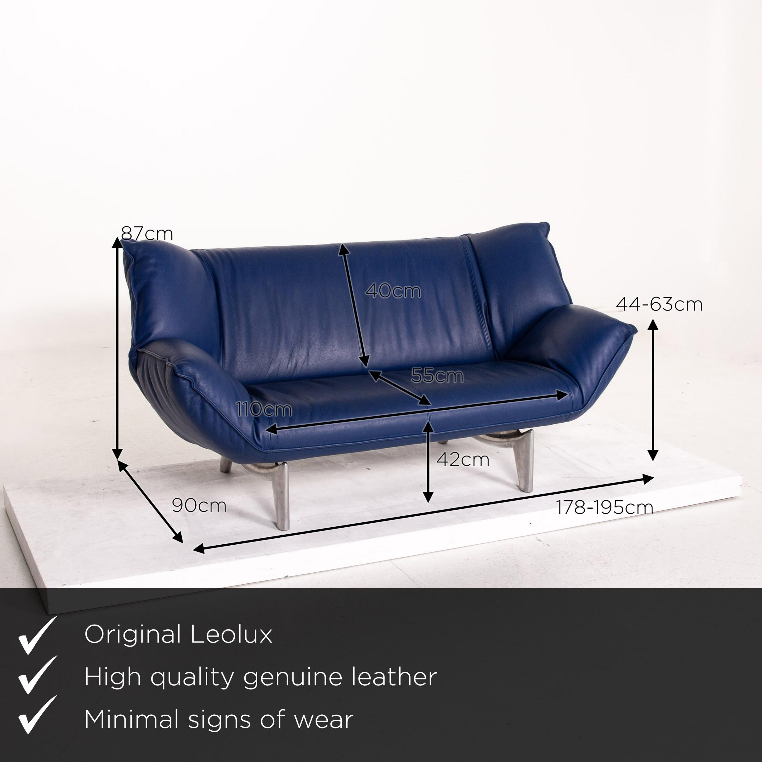 We present to you a Leolux Tango leather sofa blue dark blue two-seat function couch.
 

 Product measurements in centimeters:
 

Depth 90
Width 178
Height 87
Seat height 42
Rest height 44
Seat depth 55
Seat width 110
Back height 40.
  
