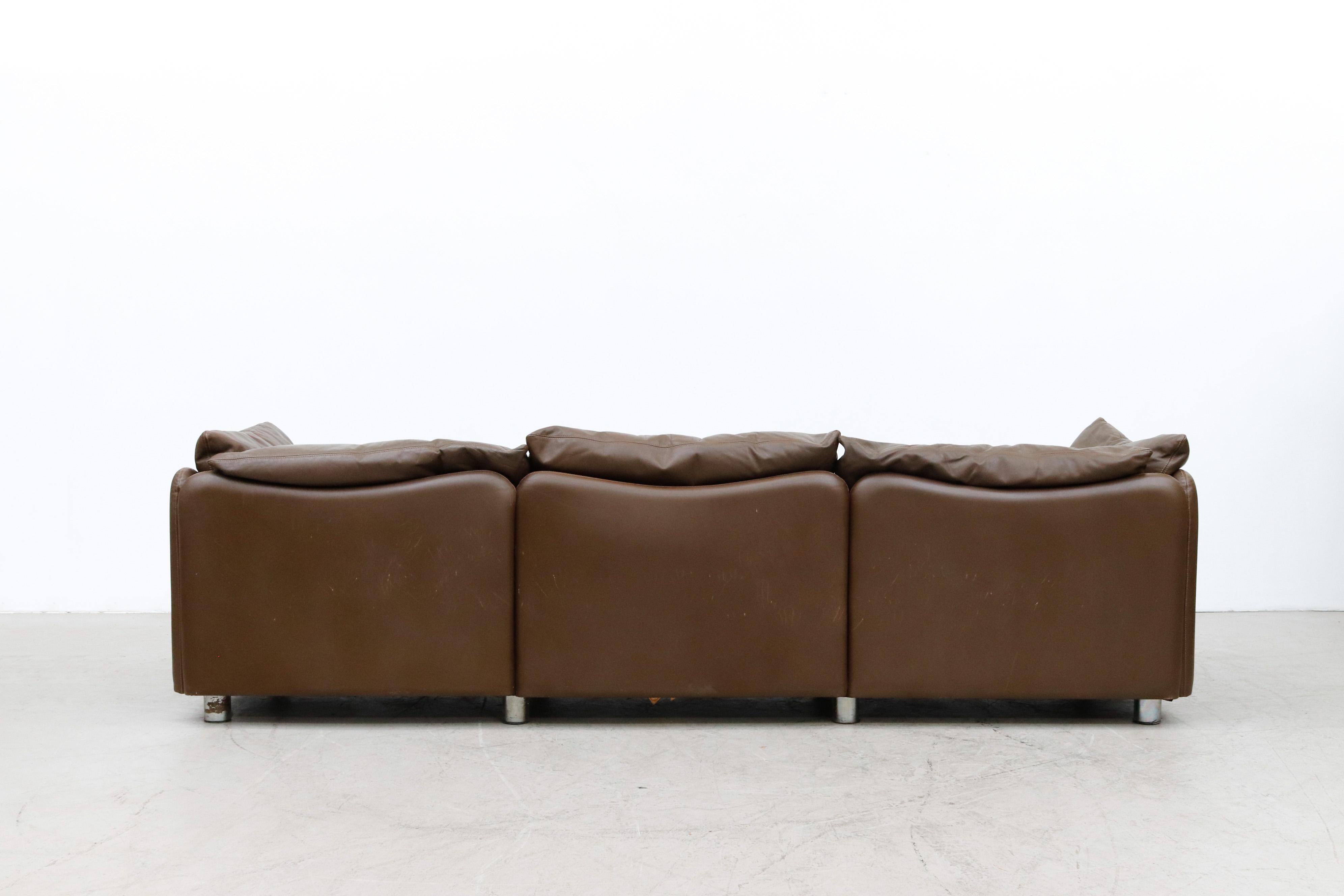 Leolux Wave Frame Sofa in Brown Leather In Good Condition In Los Angeles, CA