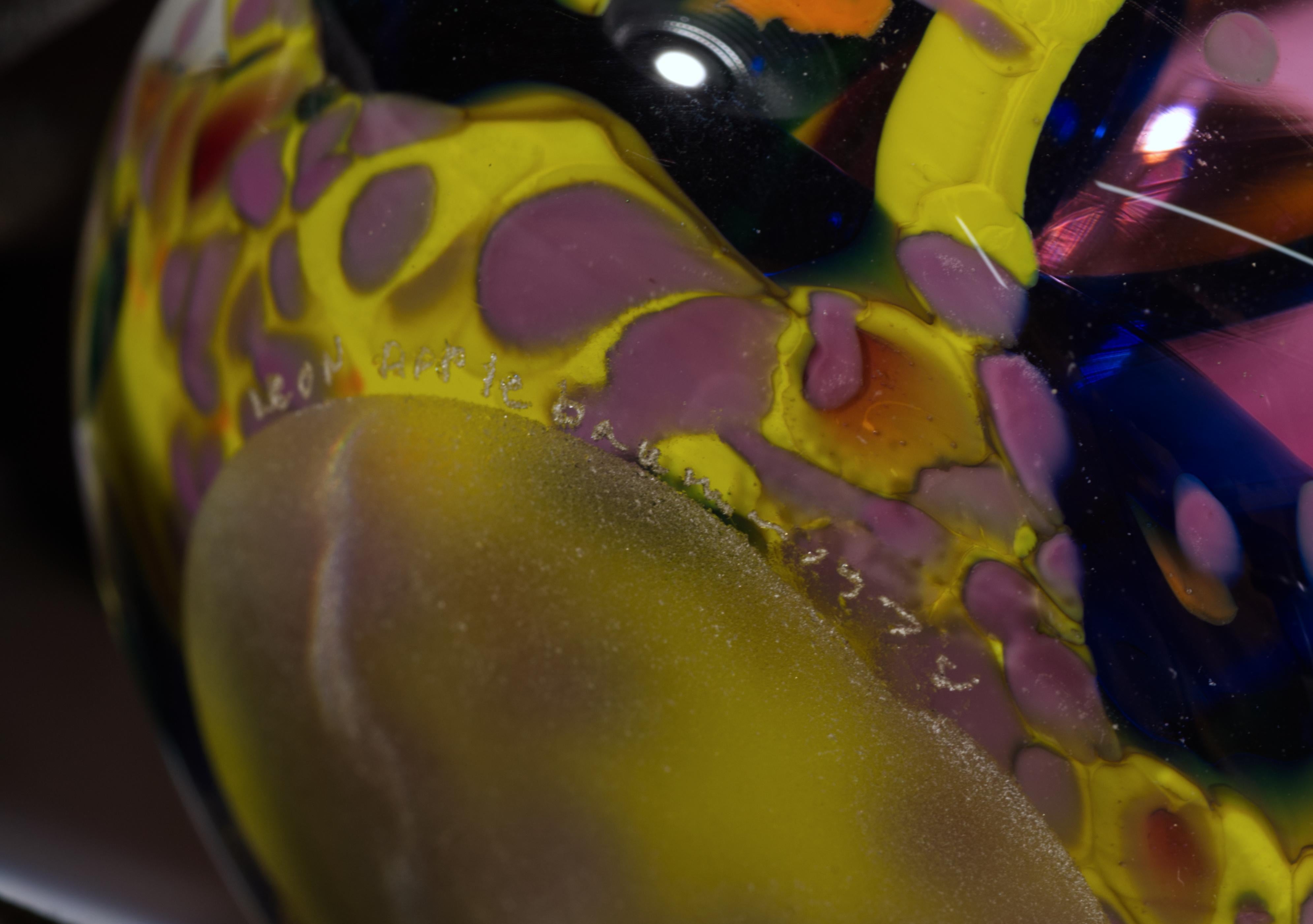 Fait main Sculpture ou presse-papiers Leon Applebaum, American Studio Art Glass, 1978 en vente
