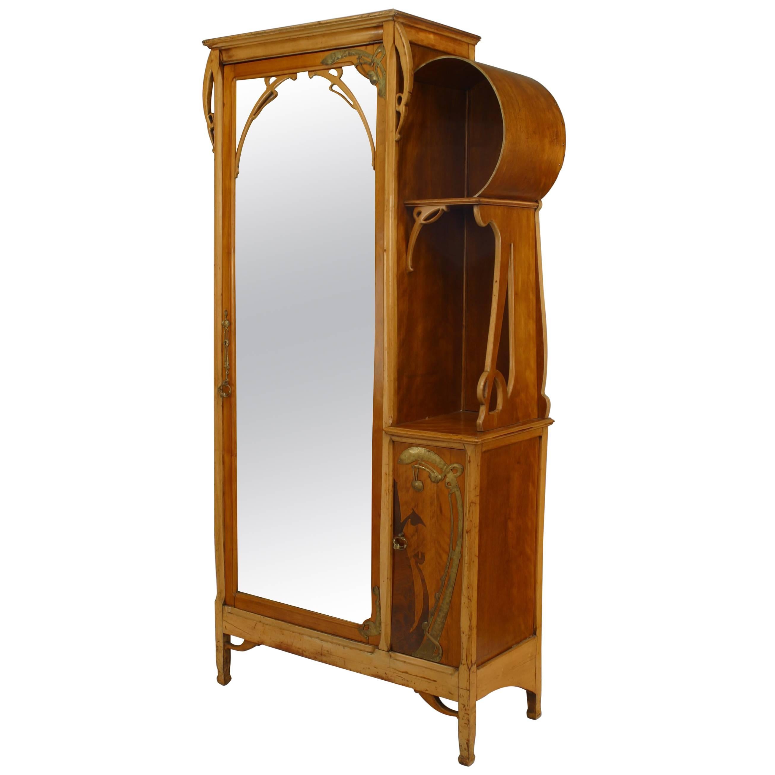 Armadio in acero francese Art Nouveau Leon Benouville
