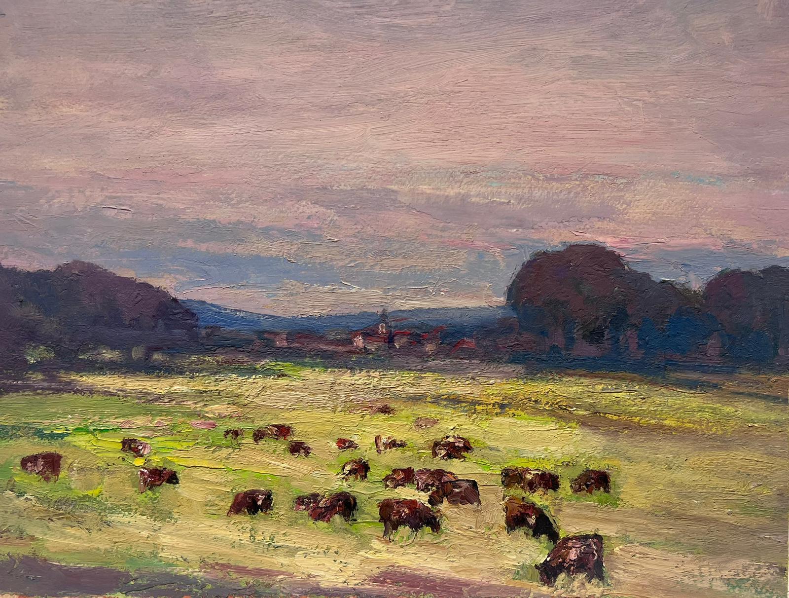 Landscape Painting di Leon Hatot - Pittura a olio francese di mucche marroni che sgranocchiano erba gialla sotto un cielo viola