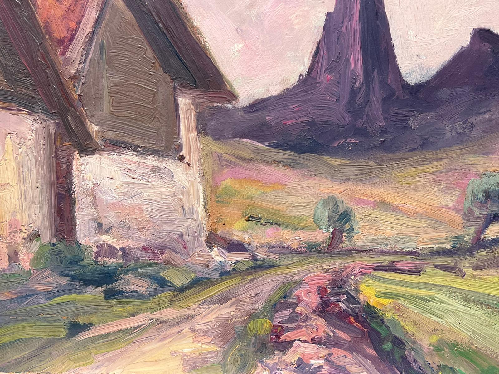 Peinture à l'huile française Vintage Petit Village Paysage Montagne Violette - Impressionnisme Painting par Leon Hatot