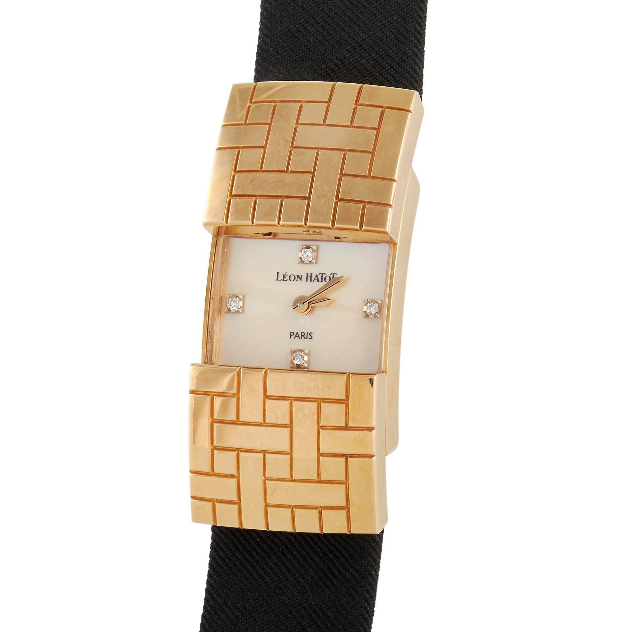 Leon Hatot Les Montres Secrètes Zelia Damen Khanjar Uhr im Zustand „Hervorragend“ in Southampton, PA