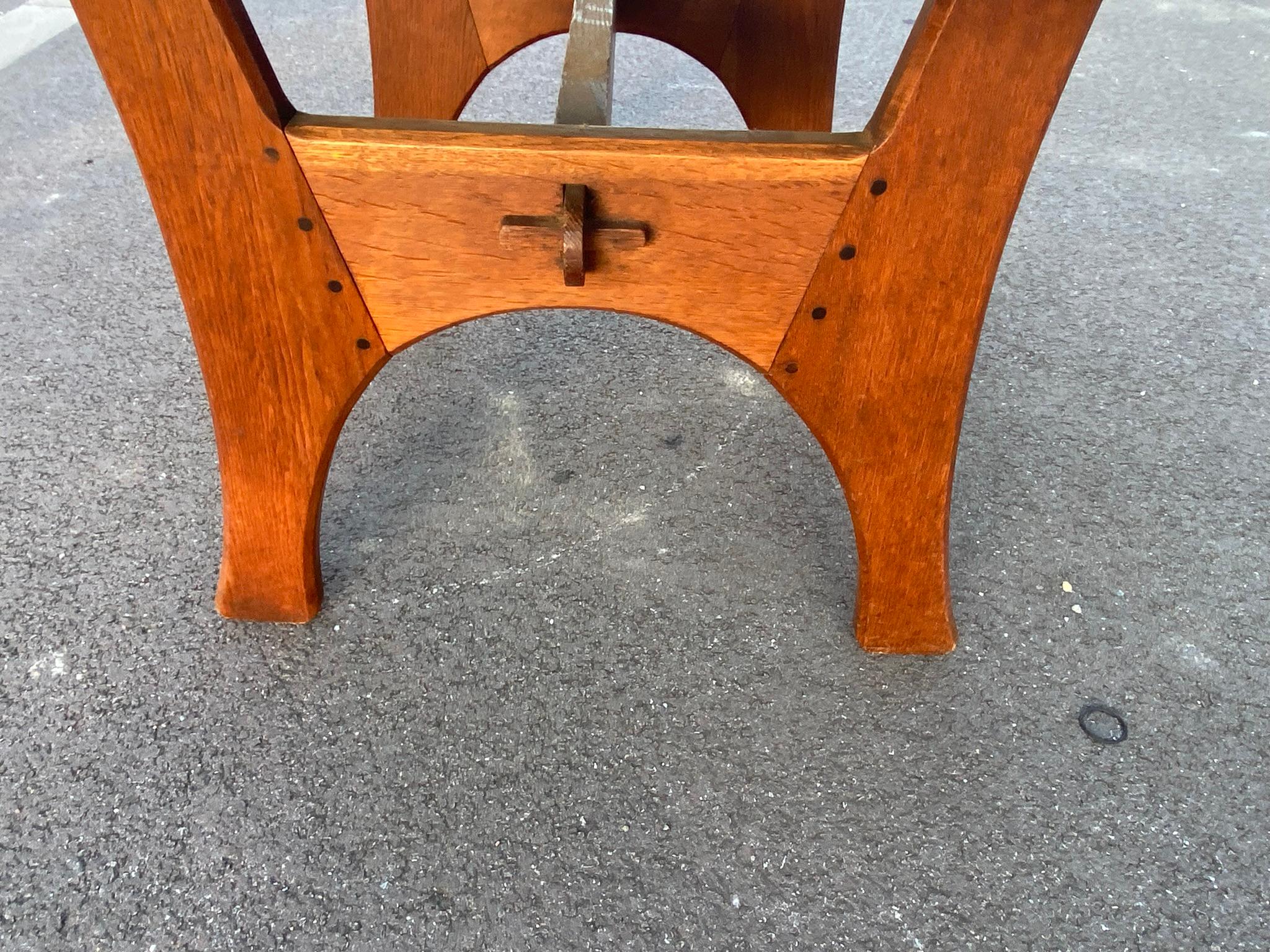 Léon Jallot '1874-1967' Art Nouveau Oak Table, circa 1910 In Fair Condition For Sale In Mouscron, WHT