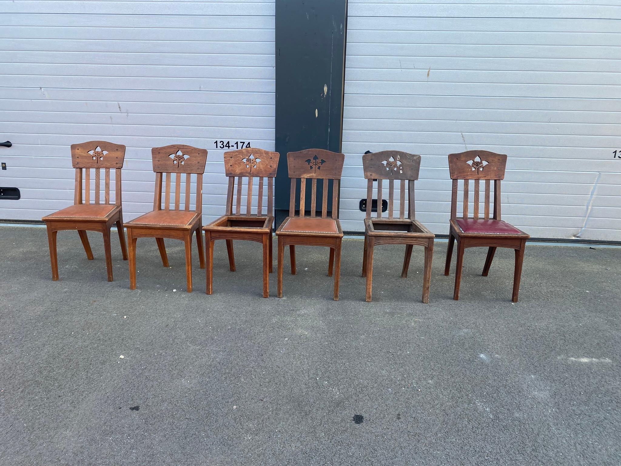 Art nouveau Léon Jallot '1874-1967' set de 6 chaises en chêne  vers 1910 en vente