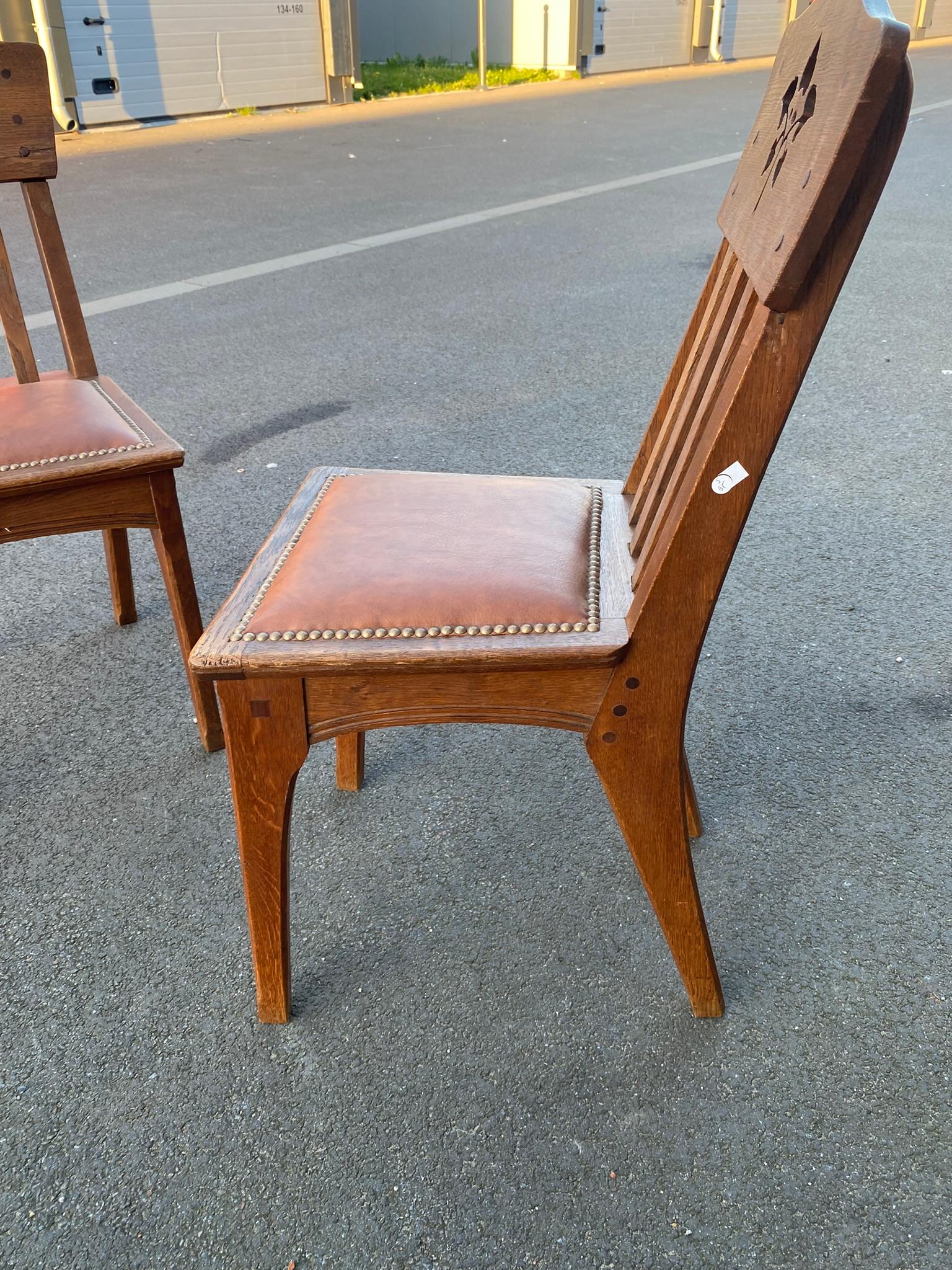 Léon Jallot '1874-1967' set de 6 chaises en chêne  vers 1910 en vente 2