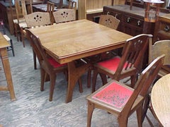 Table de salle à manger Arts & Crafts française à rallonge avec six chaises Leon Jallot