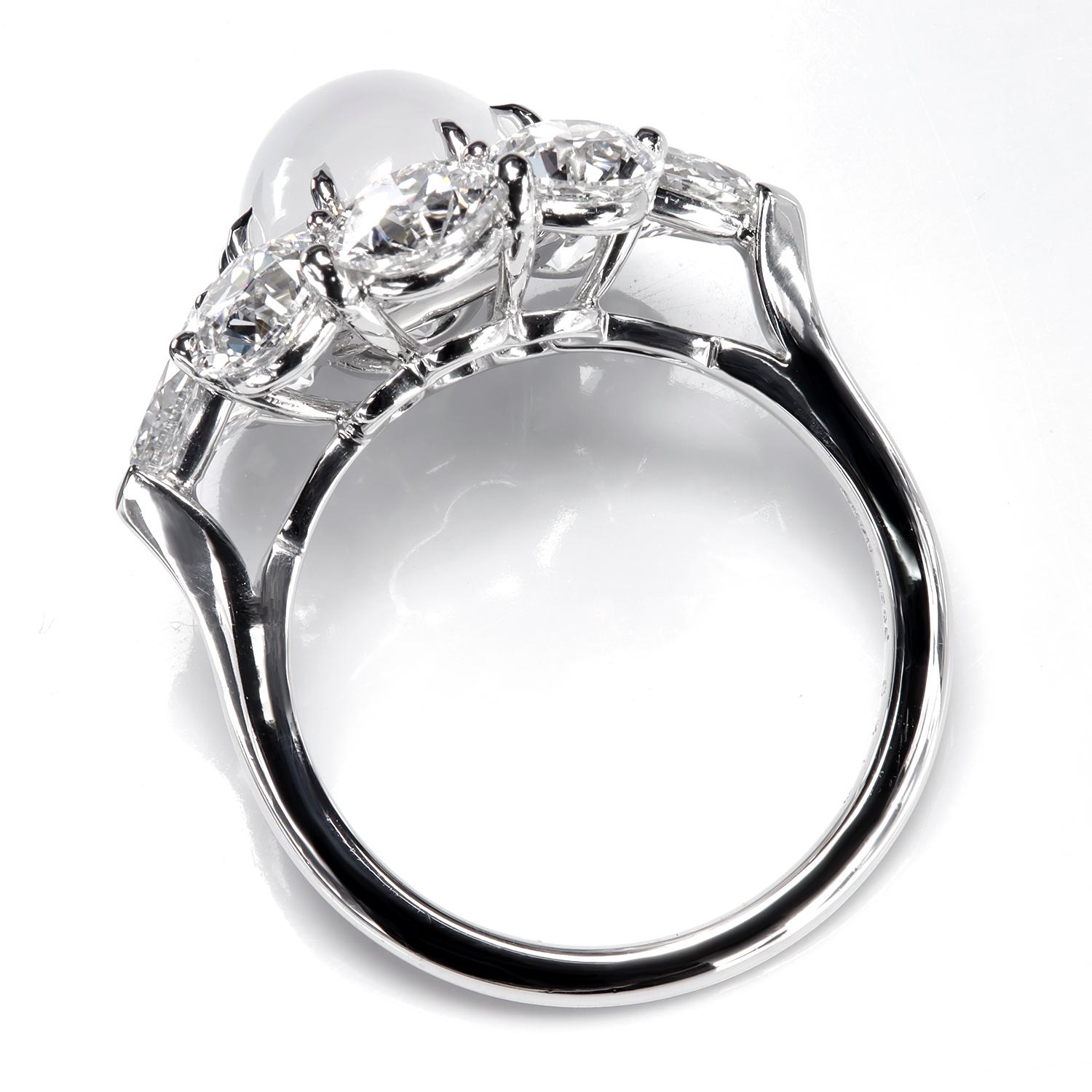 Bague à grappes Leon Mege avec jade de glace, OEC et diamants anciens en forme de poire Neuf - En vente à New York, NY