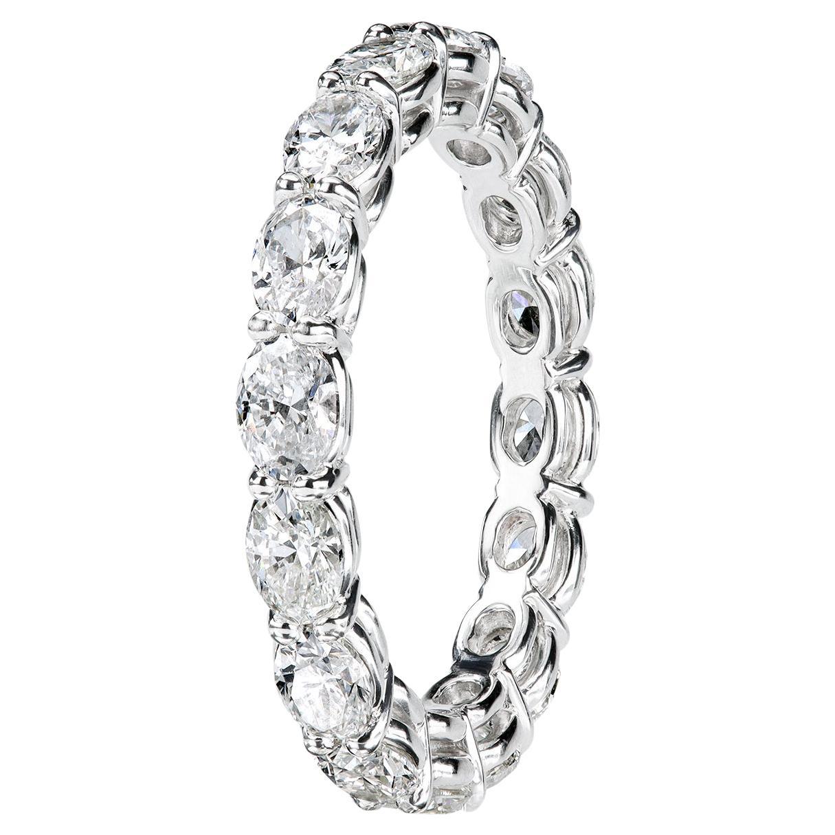 Leon Megé East-West  bespoke platinum eternity band with natural oval diamonds For Sale