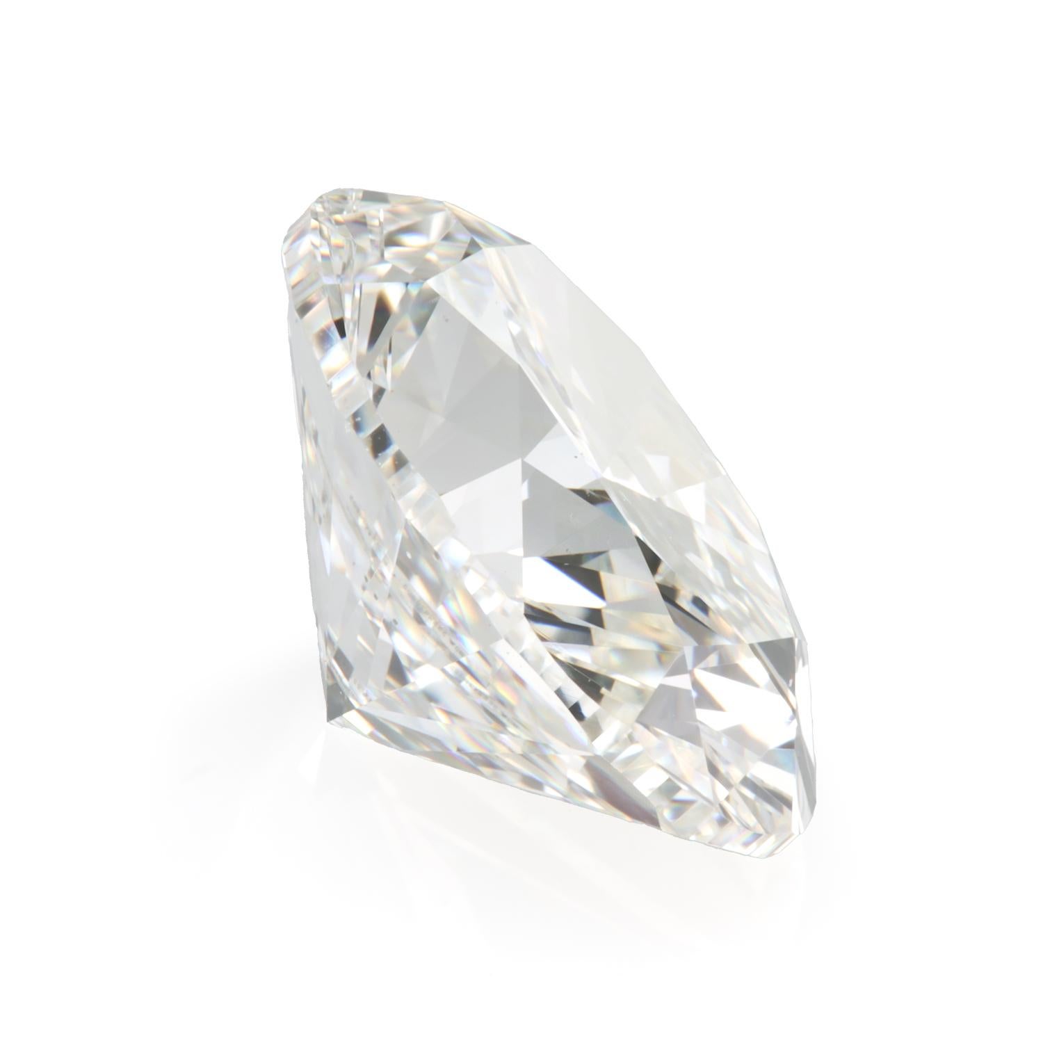 For Sale:  Exclusive and Rare 3.01 Carat H/VS2 GIA-Certified Natural Oval Diamond 2