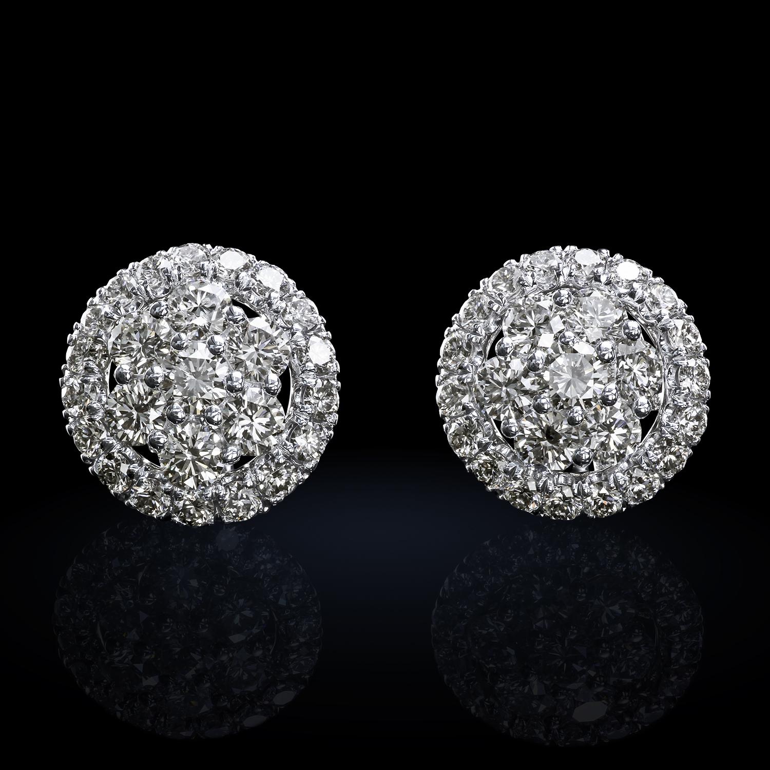 Everyone needs a pair of diamond stud earrings, but you deserve so much more. Leon Megé has made an incredibly beautiful, custom pair with shimmering, brilliant round cut diamonds. 
Perfect for all occasions, when you don't want a dangling set, but