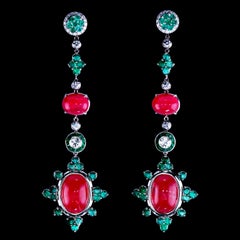Leon Mege Platin-Tropfen-Ohrringe mit Rhodoniten, Smaragden und Diamanten