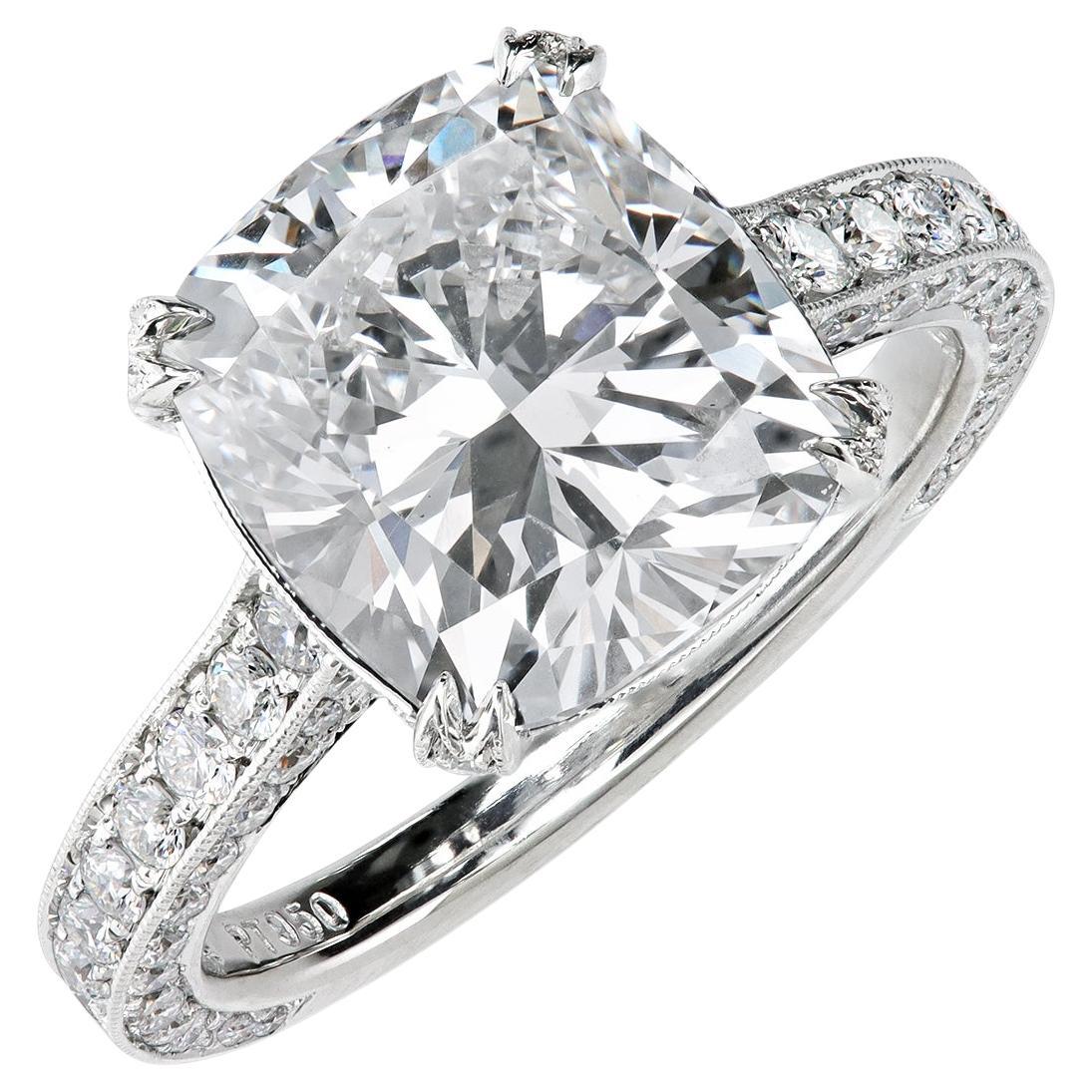 En vente :  Leon Mege, bague de fiançailles en platine avec diamant coussin certifié