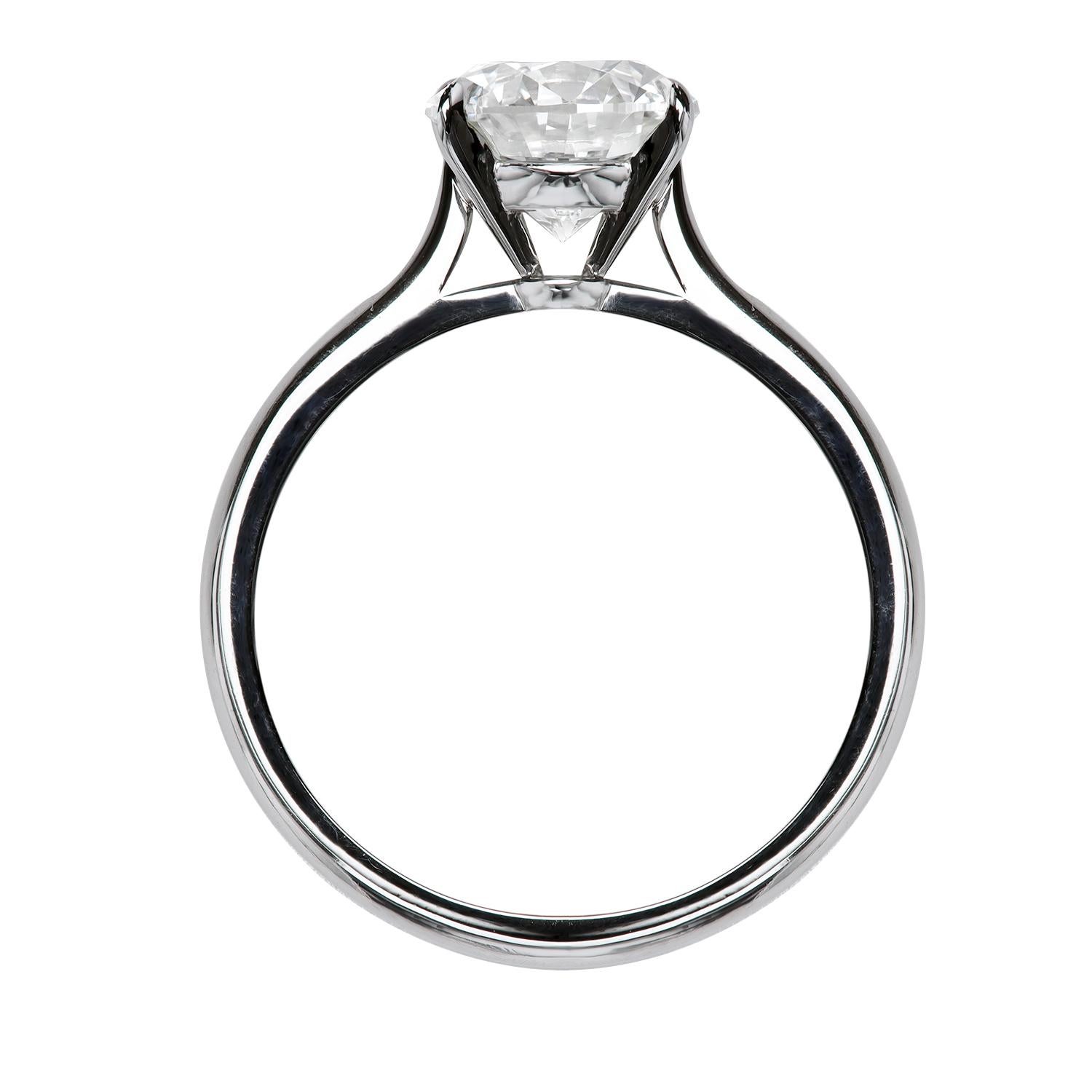 Contemporaneo Leon Mege L'anello di fidanzamento in platino The Perfect Solitaire con diamante rotondo in vendita