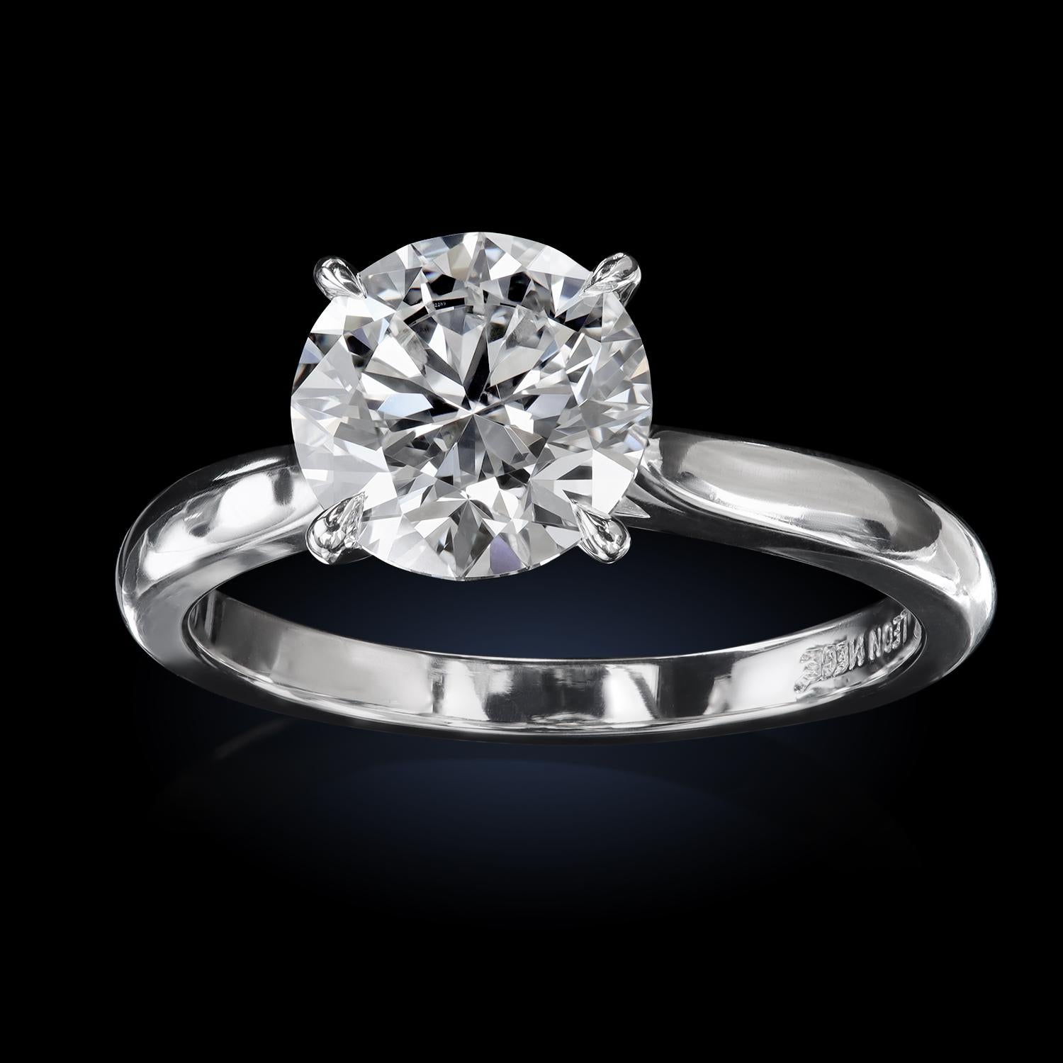 Taglio rotondo Leon Mege L'anello di fidanzamento in platino The Perfect Solitaire con diamante rotondo in vendita