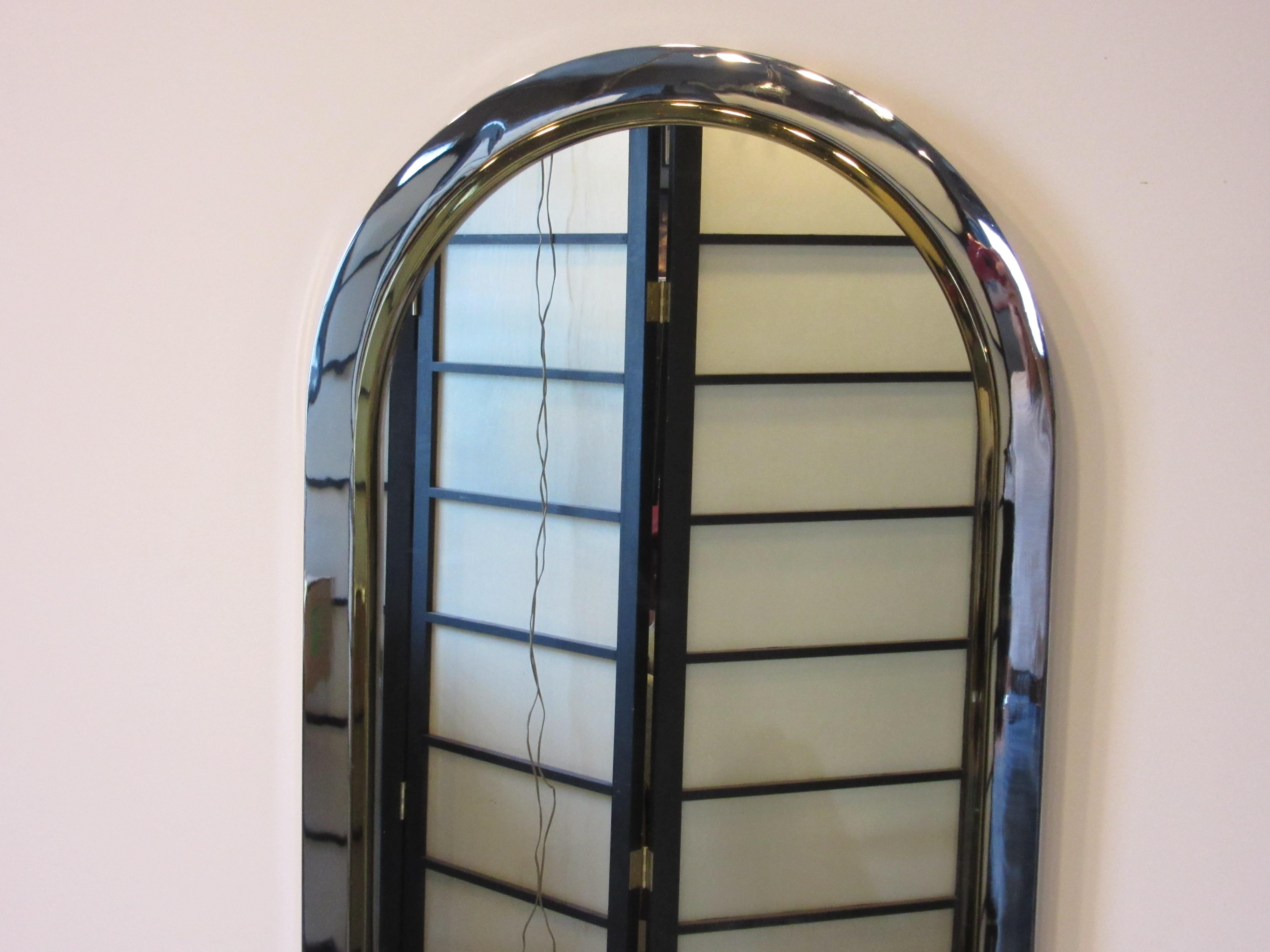 Moderne Miroir de couloir de piste de course sur pied Leon Pace pour la collection Pace en vente